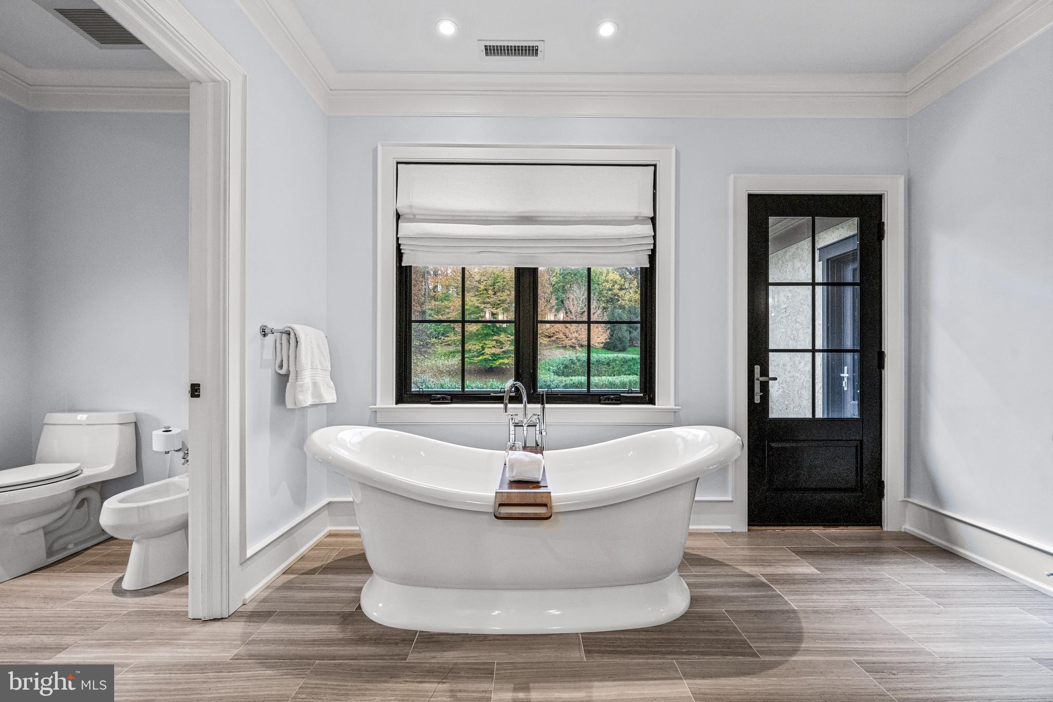 RADNOR HUNT - Residential