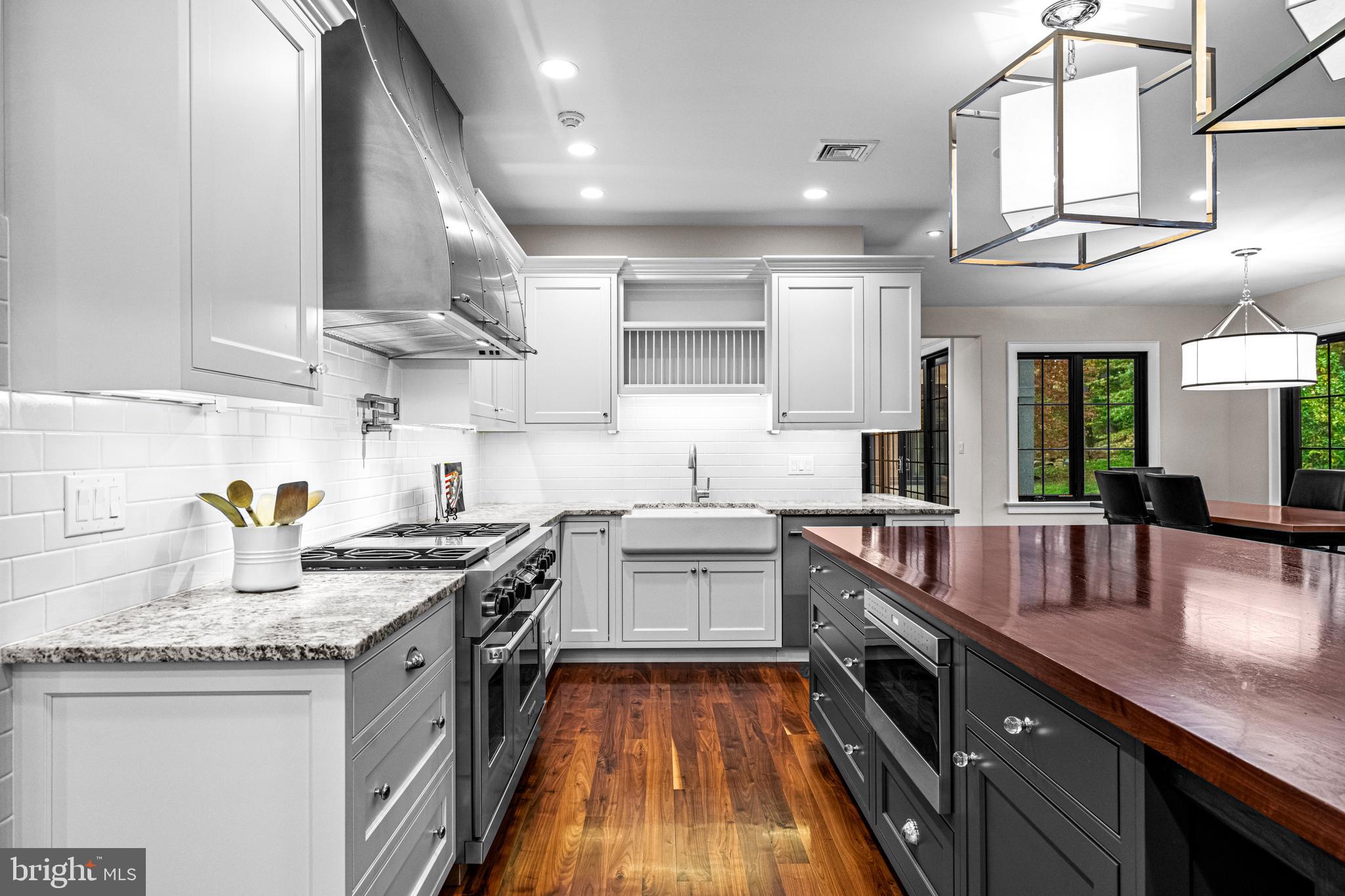 RADNOR HUNT - Residential