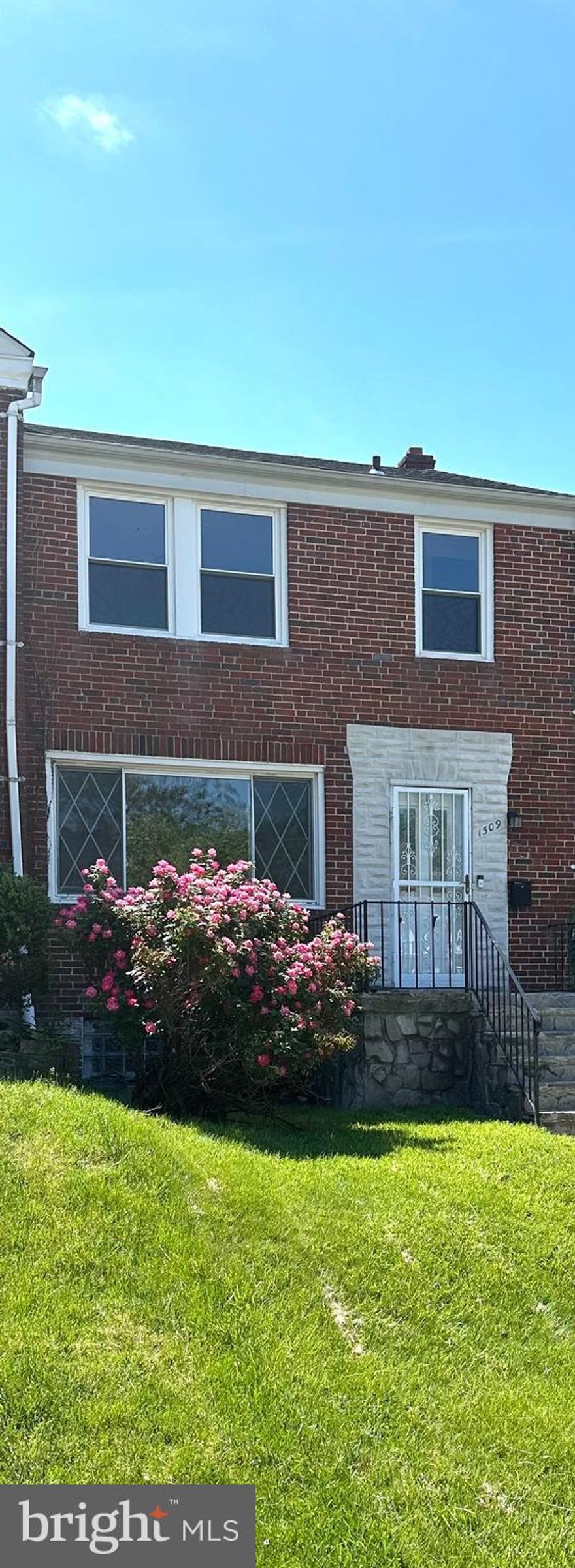 ***Closing help available *** LOCATED IN HISTORIC EDNOR GARDENS-LAKESIDE NEIGHBORHOOD. NEAR LAKE MONTEBELLO JUST SOUTH OF MORGAN STATE UNIVERSITY AND JOHN HOPKINS UNIVERSITY AS WELL AS 95 AND 695. HOME HAS BEEN COMPLETELY RENOVATED TO INCLUDE A FULL BATH WITH ITALIAN TILE, VANITY, AND SHOWER TUB. 3 LARGE BEDROOMS WITH NEW CARPET. MAIN LEVEL HAS GOURMET KITCHEN WITH NEW STAINLESS APPLIANCES. HIGH END CABINETS AND SOLID QUARTZ COUNTERTOPS, CUSTOM LED LIGHTING, LUXURY VINYL TILE. NEW FINISHED BASEMENT WITH DRYWALL RECESSED LIGHTING. THERE IS A NEW BATHROOM WHICH INCLUDES A SHOWER. HOME IS 20 FEET WIDE.