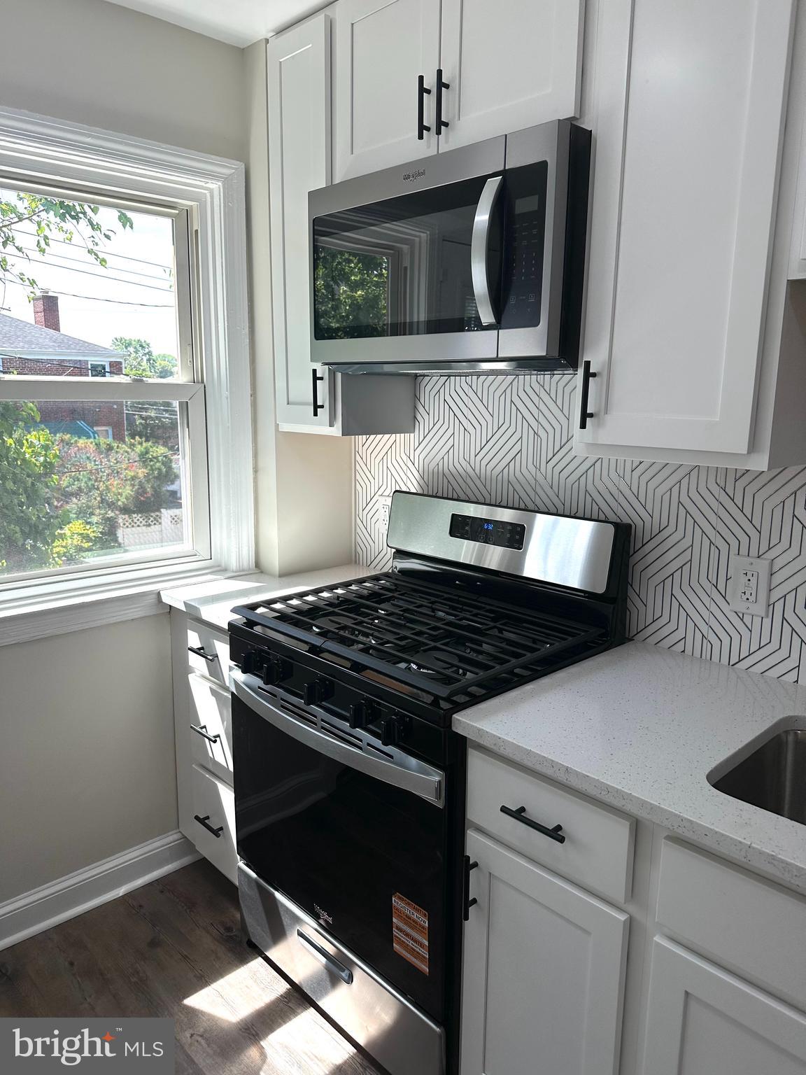EDNOR GARDENS - LAKESIDE - Residential