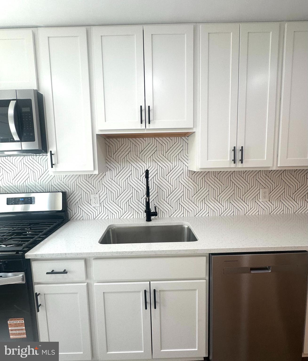 EDNOR GARDENS - LAKESIDE - Residential