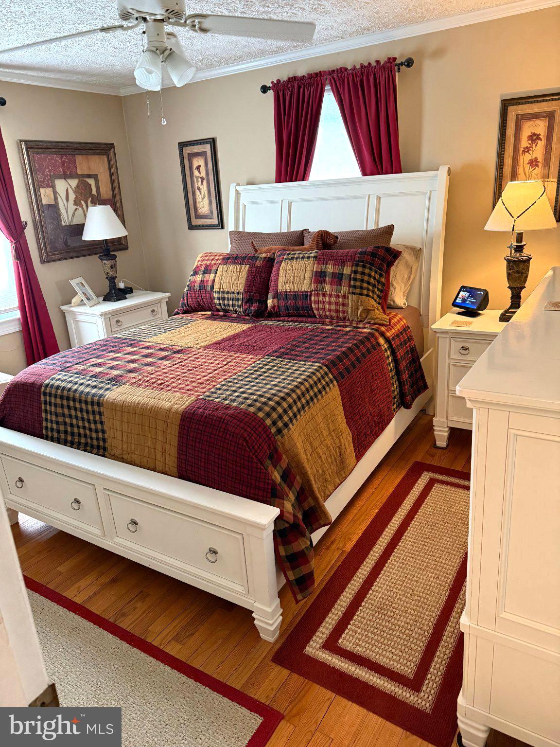 CHAPEL - Residential