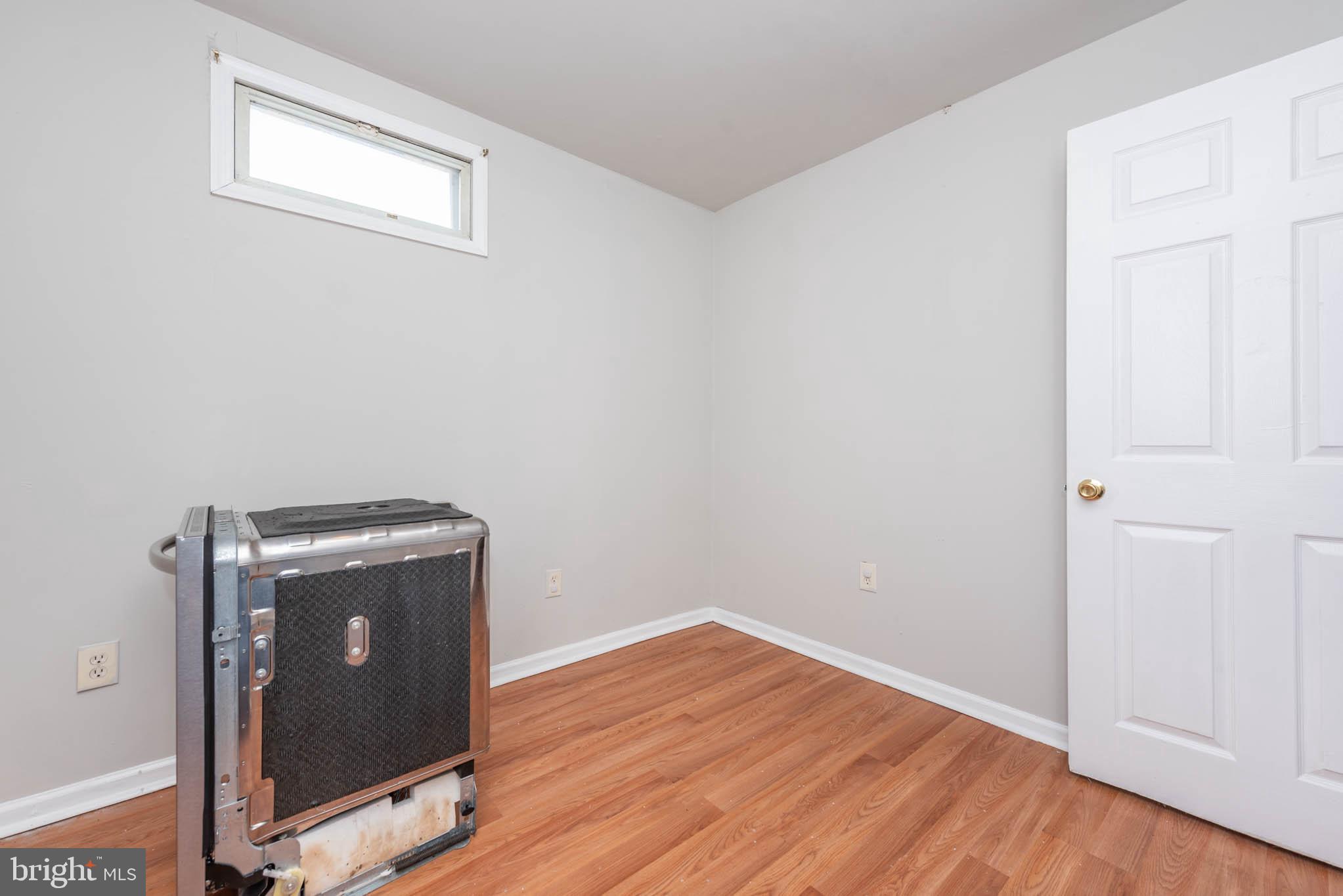 ROSEDALE - Residential Lease