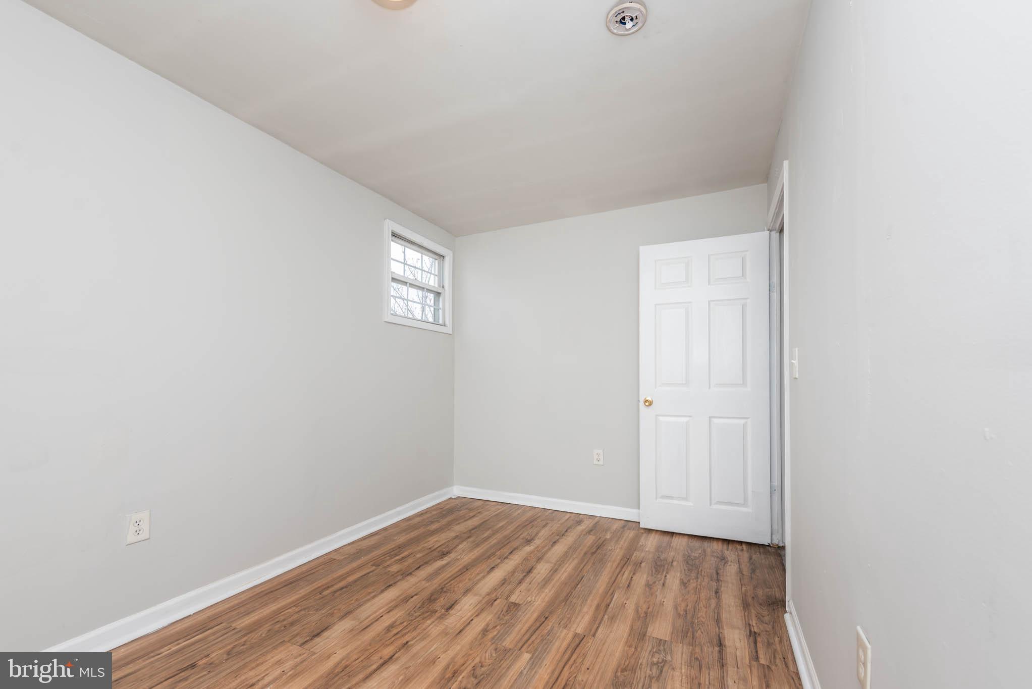 ROSEDALE - Residential Lease