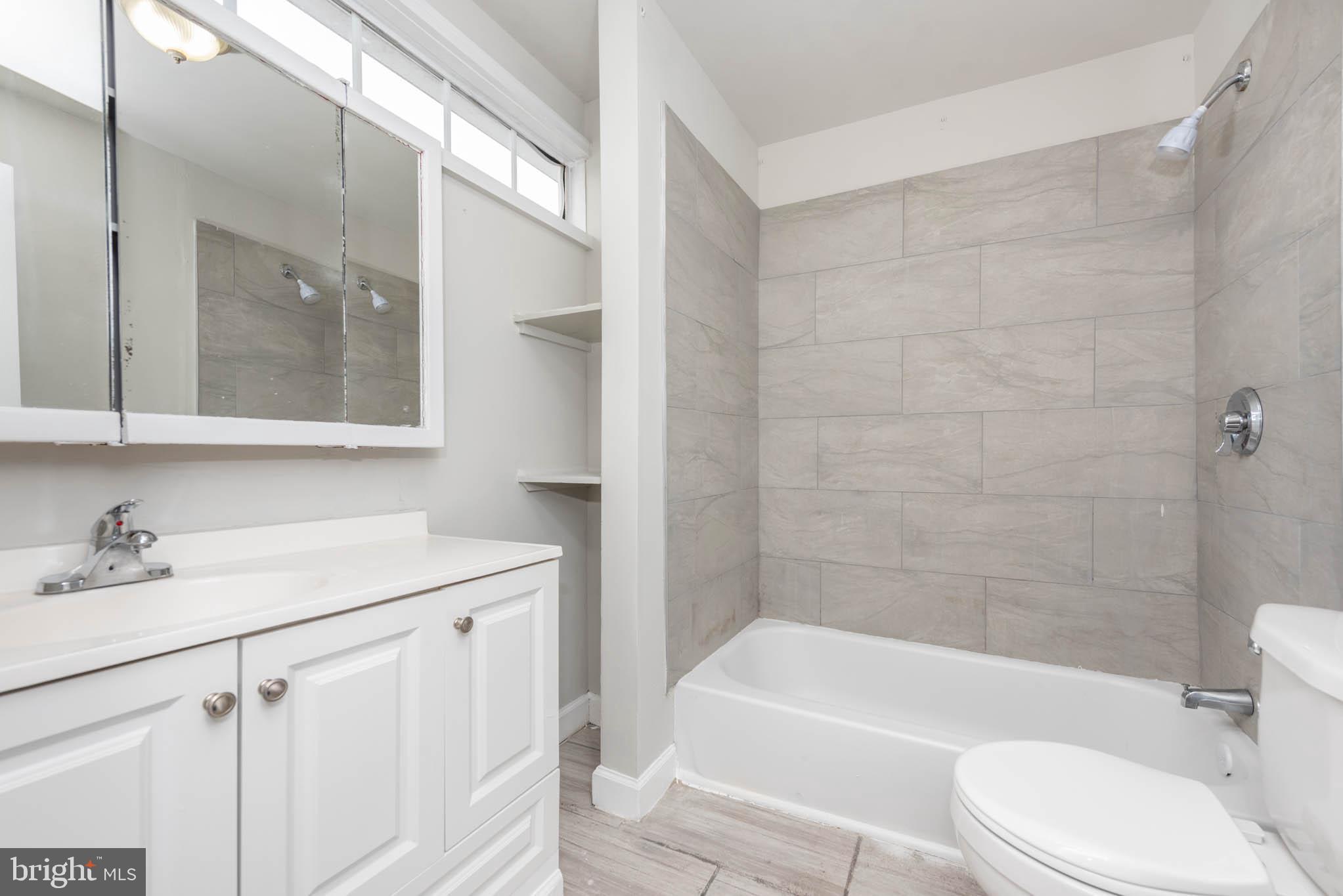 ROSEDALE - Residential Lease