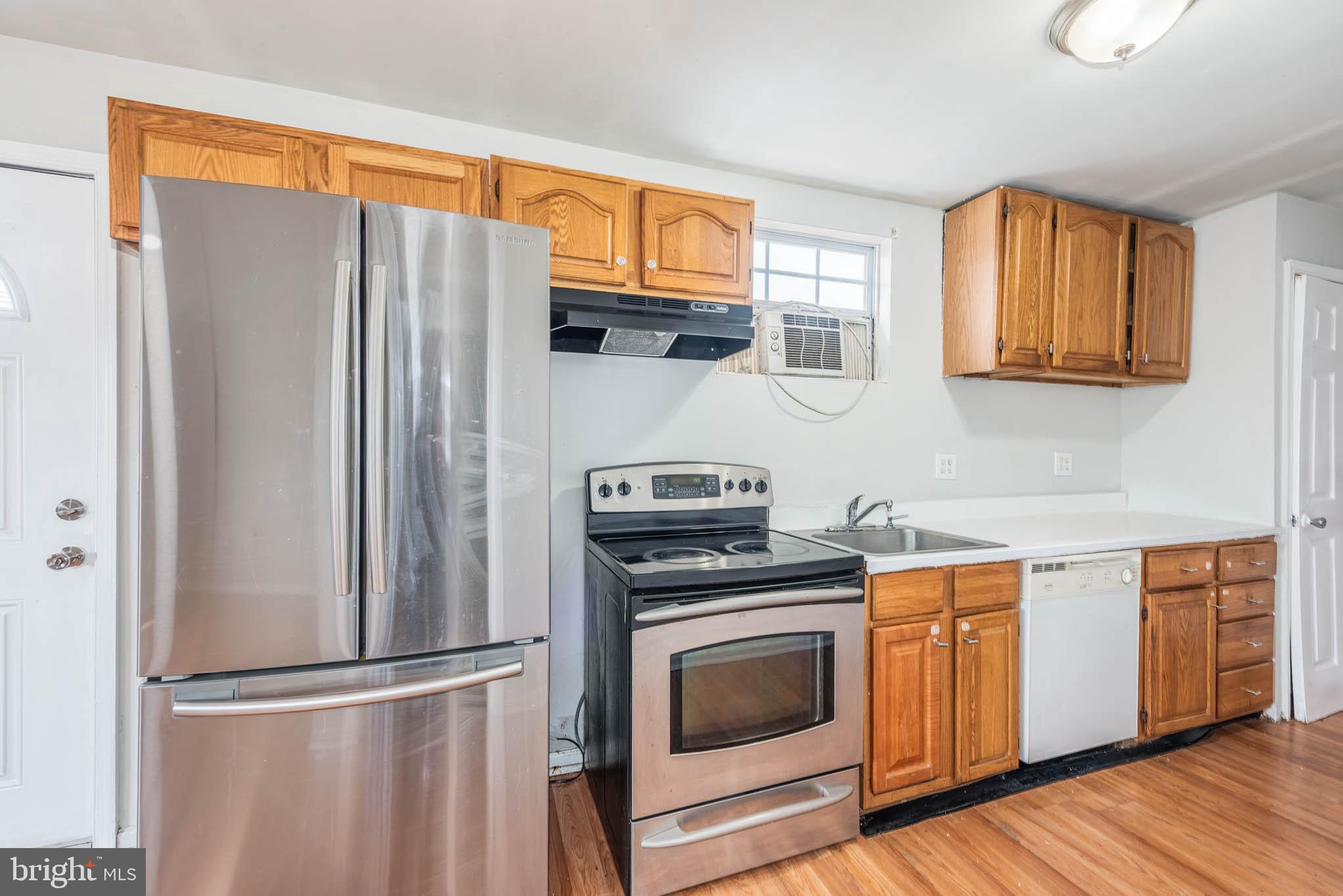 ROSEDALE - Residential Lease