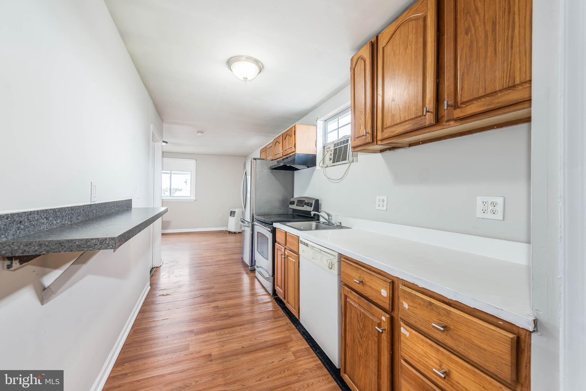 ROSEDALE - Residential Lease