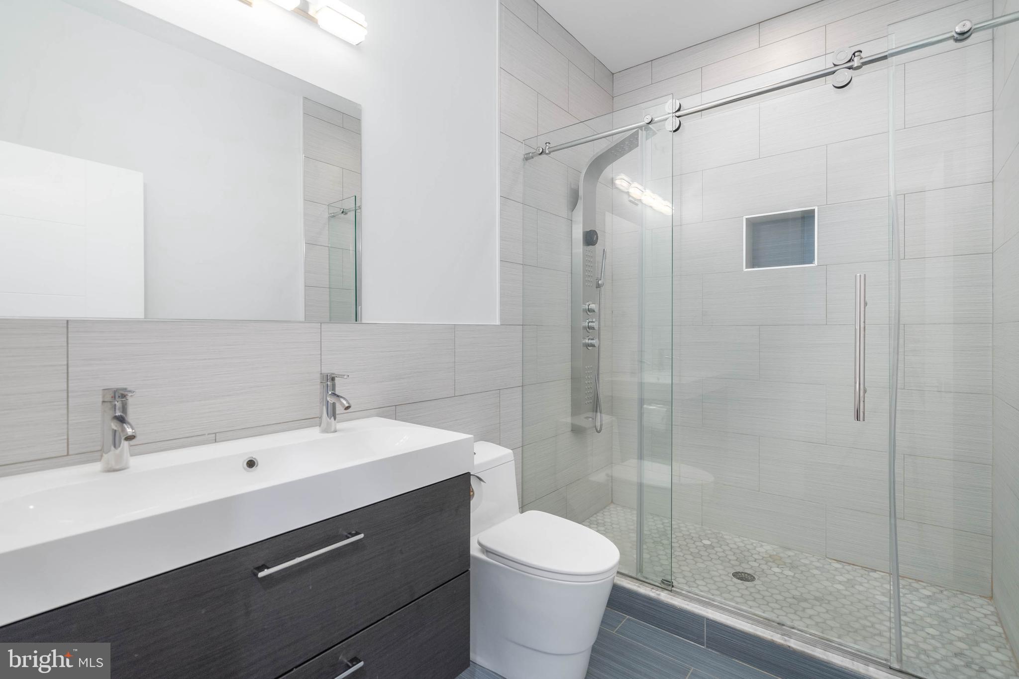 LUDLOW - Residential Lease