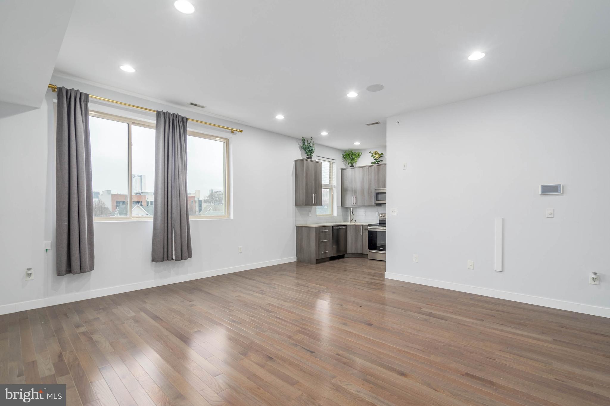 LUDLOW - Residential Lease