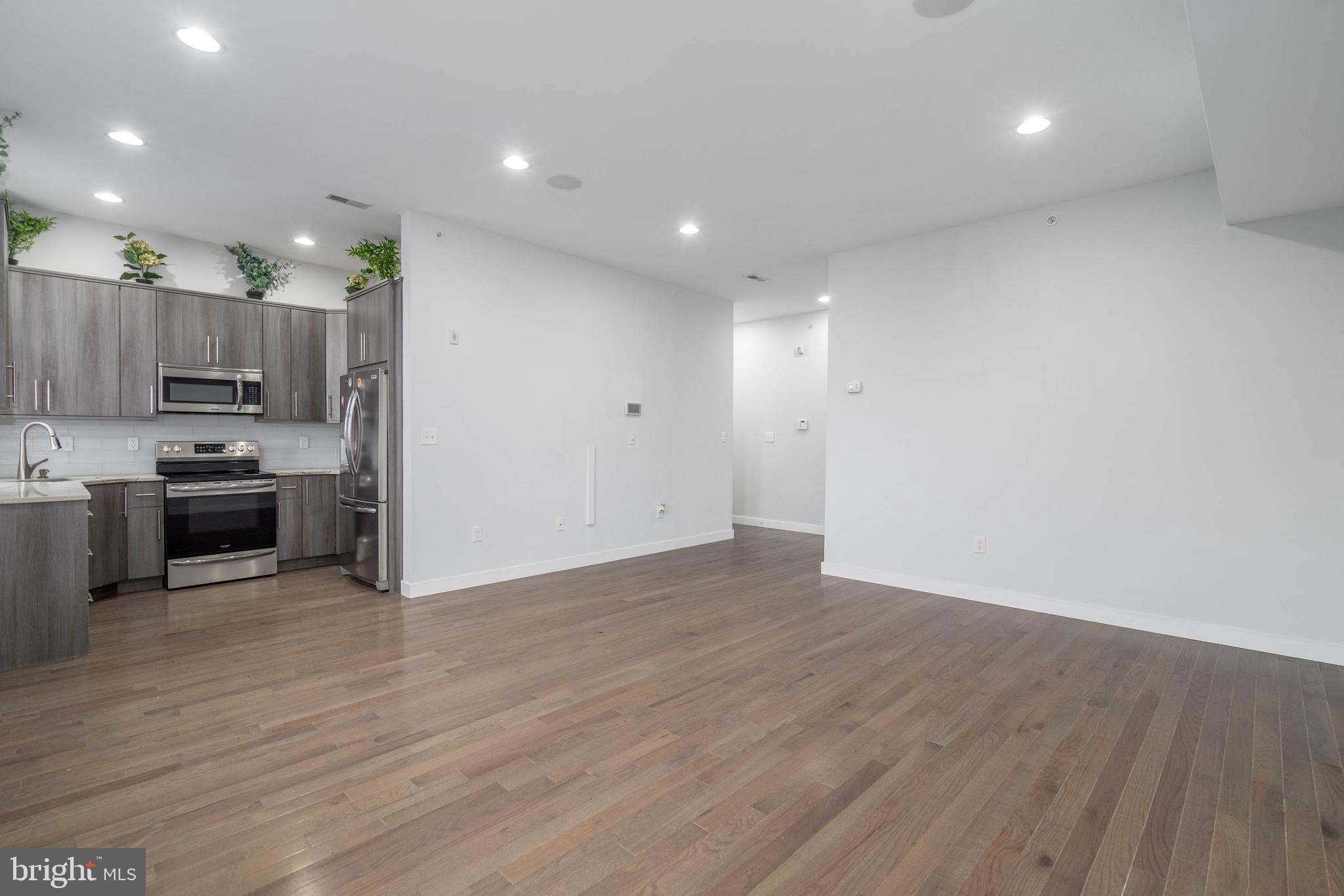 LUDLOW - Residential Lease