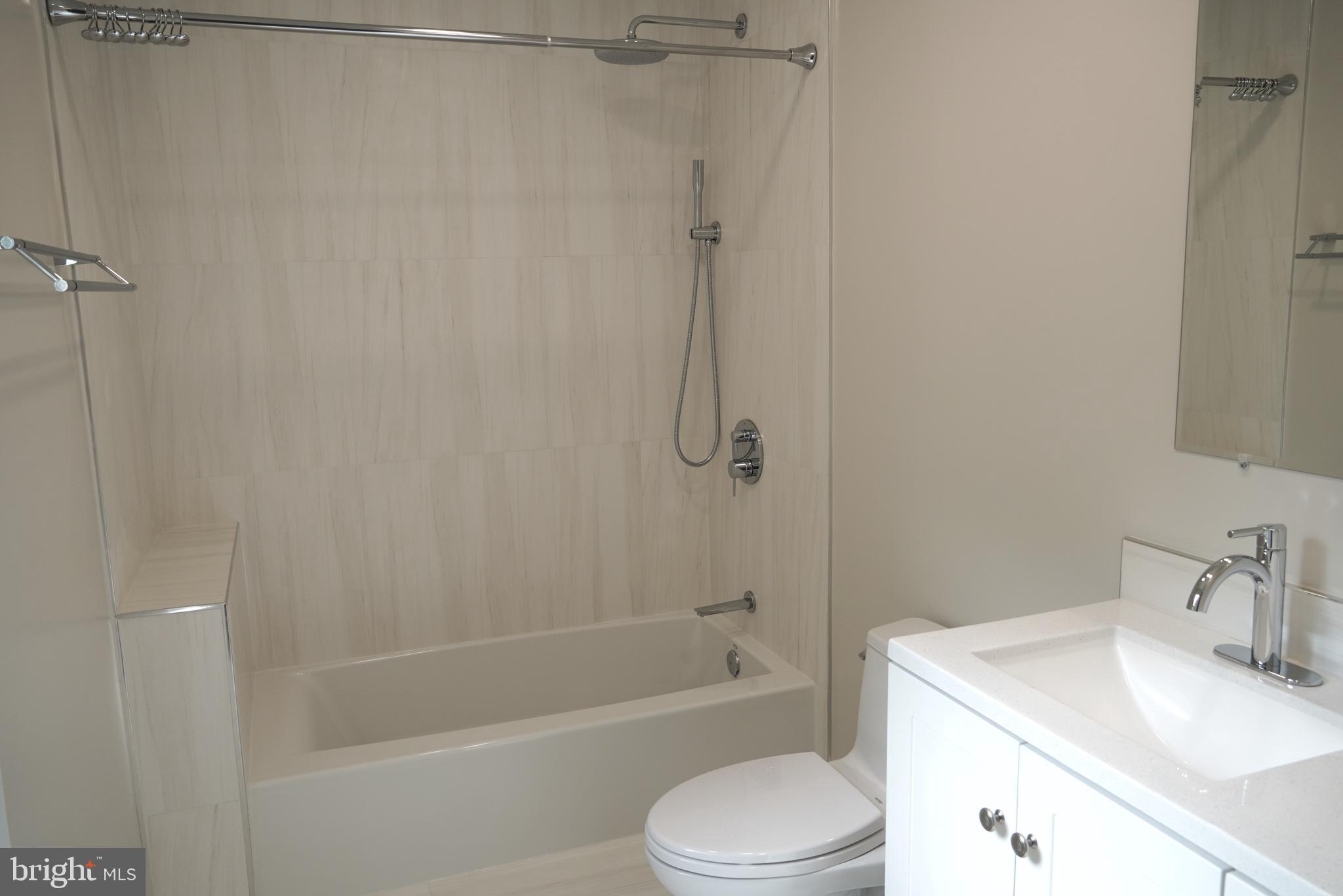 RIVERSTONE - Residential Lease