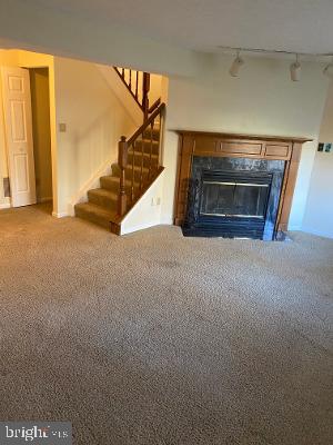 OLD BRIDGE ESTATES - Residential Lease