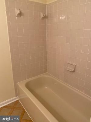 OLD BRIDGE ESTATES - Residential Lease