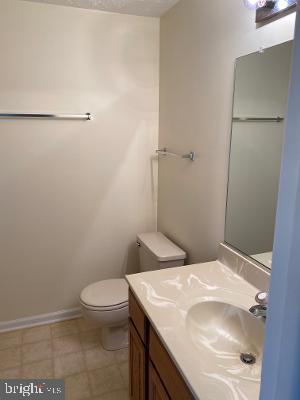 OLD BRIDGE ESTATES - Residential Lease