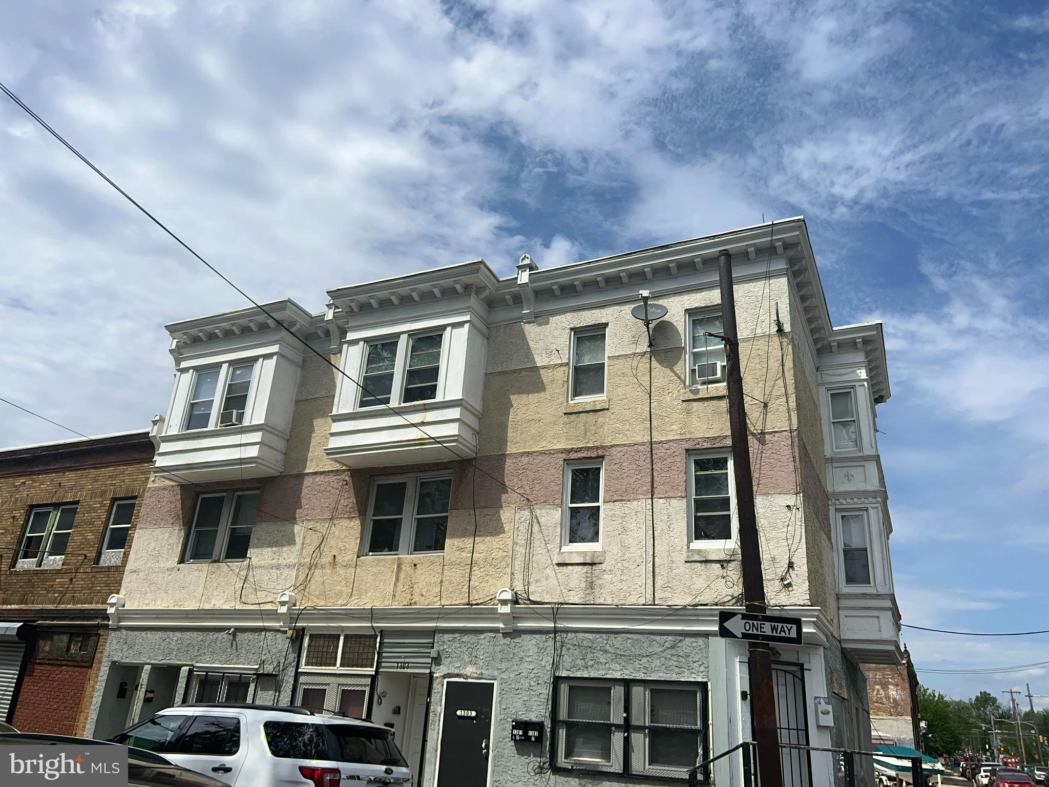 Fantastic investment and income producing opportunity. 10 mins drive to Temple University, one block from Shriners Hospital and Temple University Medical School, steps away from the public transportation.
This quadraplex is sold as a package deal with 1301 W Venango st. triplex. Total 7 beautifully renovated units.
1301 Venango has 3 units; one bedroom apartment on the first floor and two bedroom apartments on the second and third floors.
1303 and 1305 have 4 units; 2 studio apartments on the first floor and 2 three bedroom apartments on the second and third floors.
All units are tenant occupied. Property will be delivered vacant unless the new owner would like to keep the tenants. Monthly rental income is $6,144
It is offered as-is, please allow 24 hours for showings. Building manager will help with the showings.
