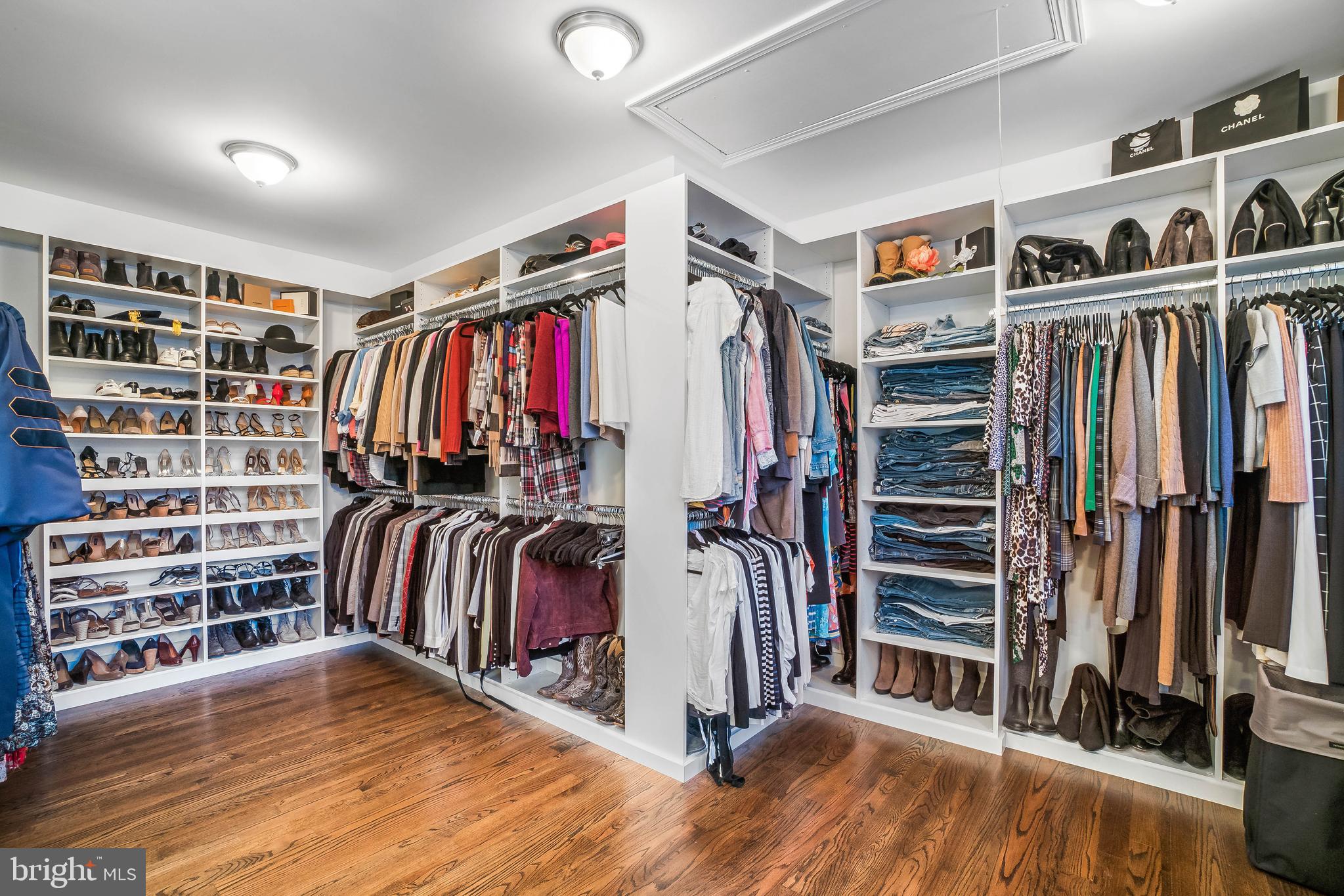 THE RESERVE - Residential