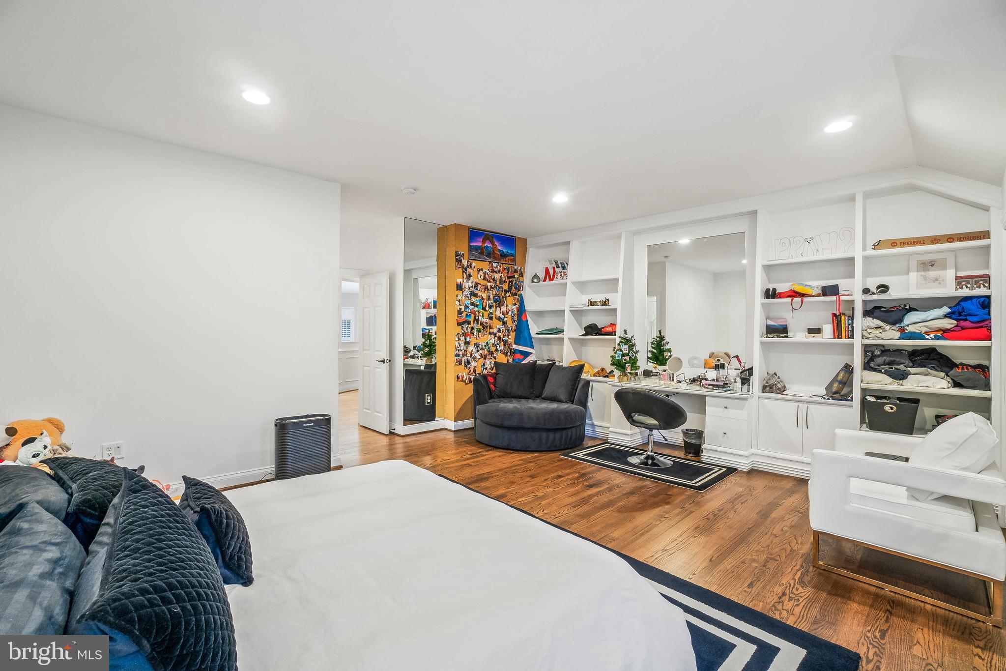 THE RESERVE - Residential