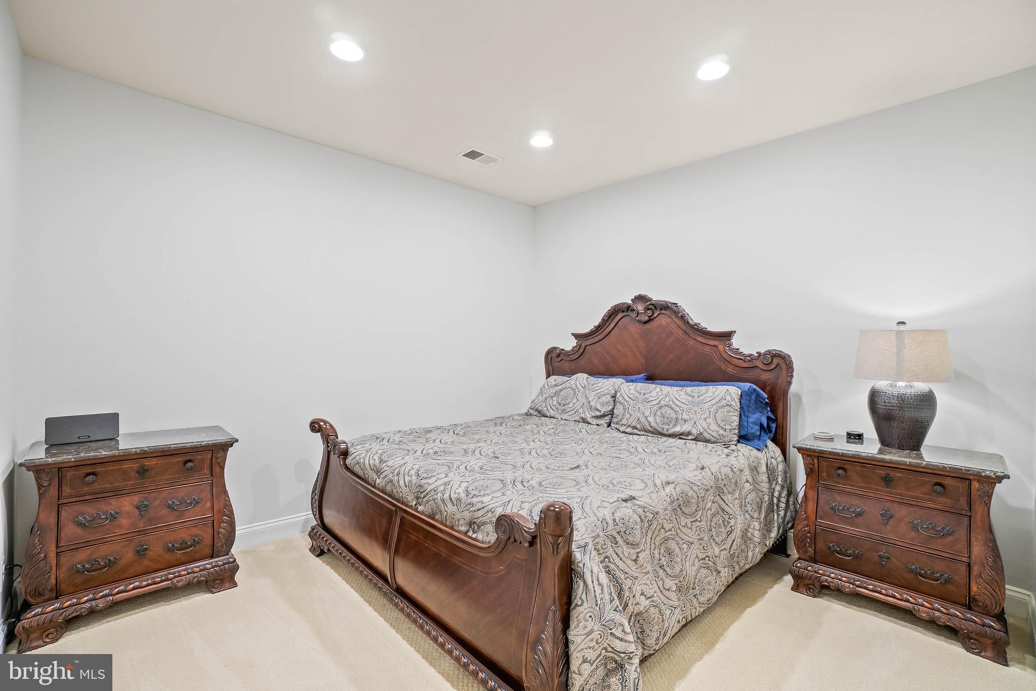 THE RESERVE - Residential