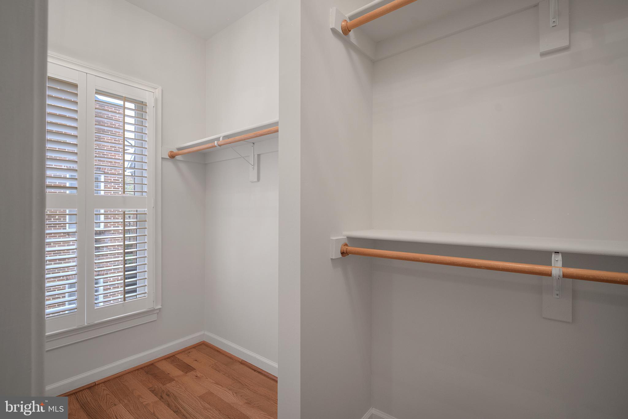 CHATHAM SQUARE - Residential