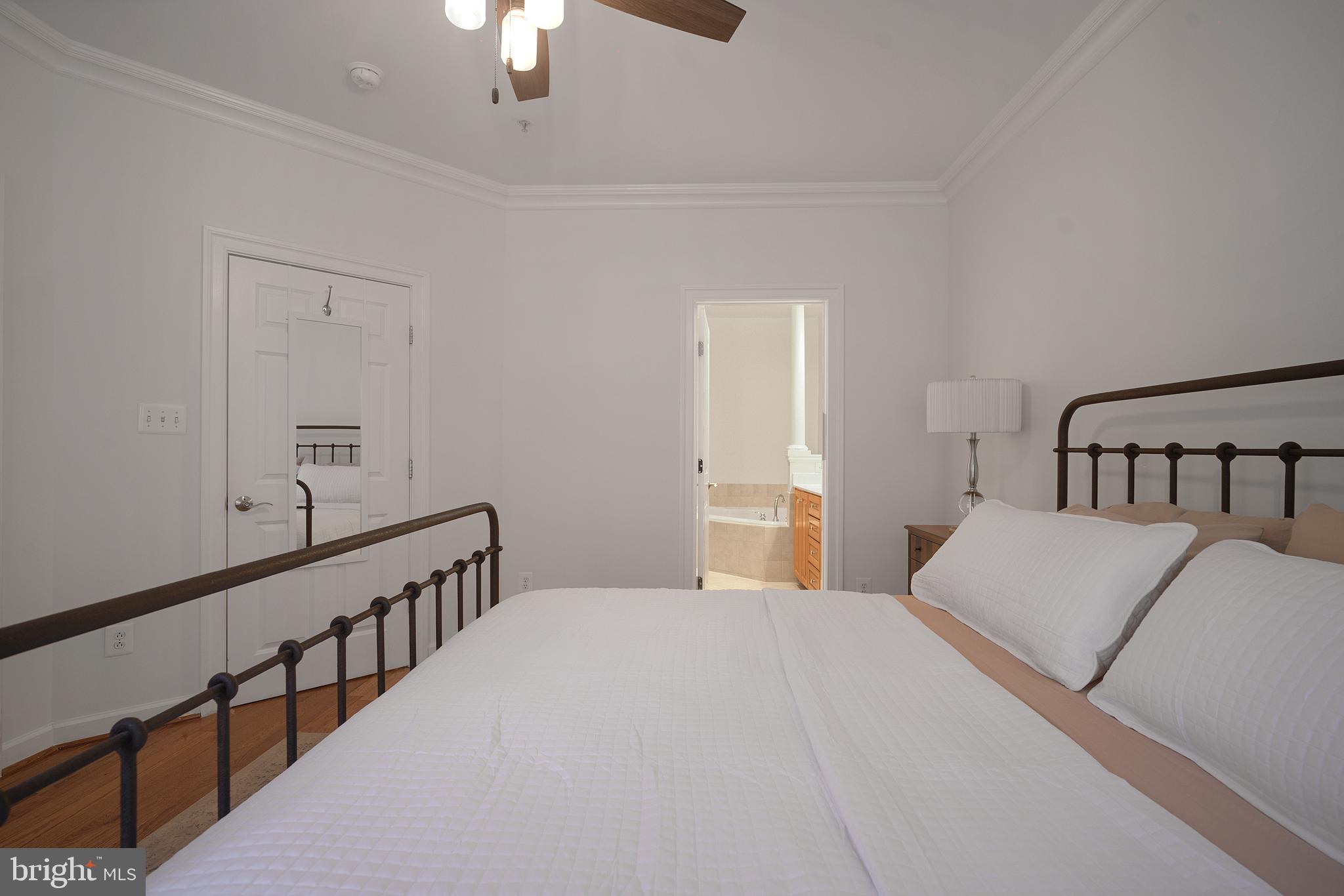 CHATHAM SQUARE - Residential