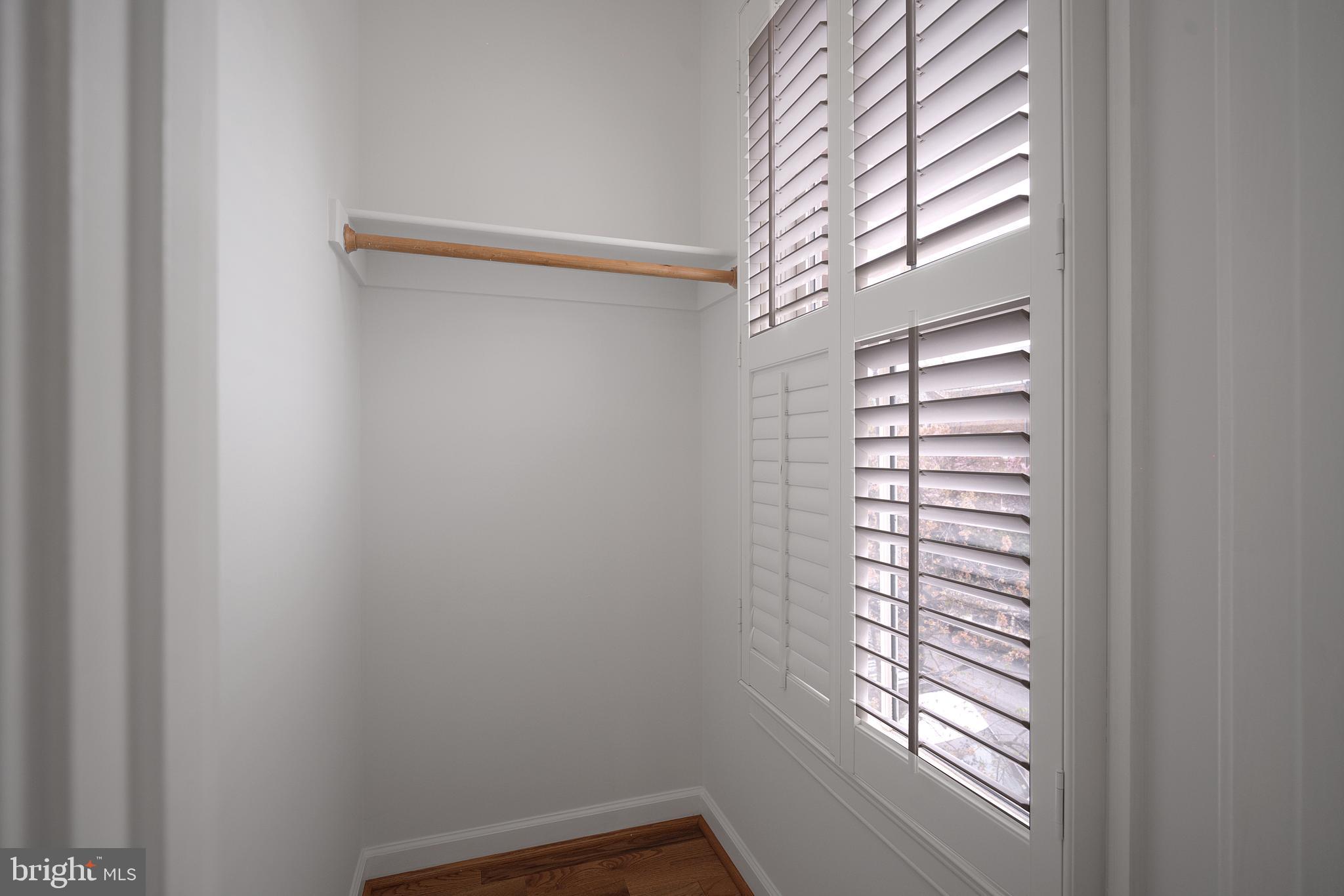 CHATHAM SQUARE - Residential