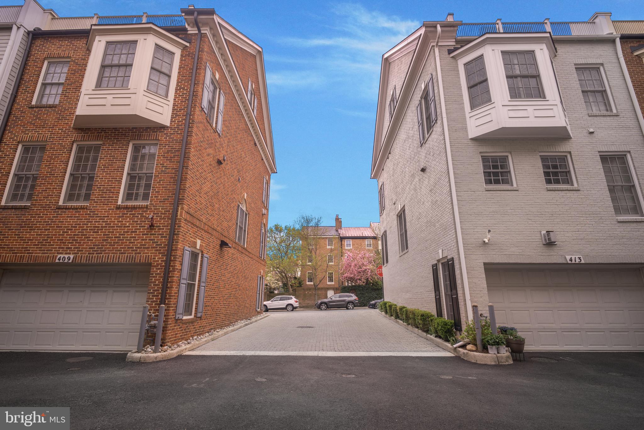 CHATHAM SQUARE - Residential