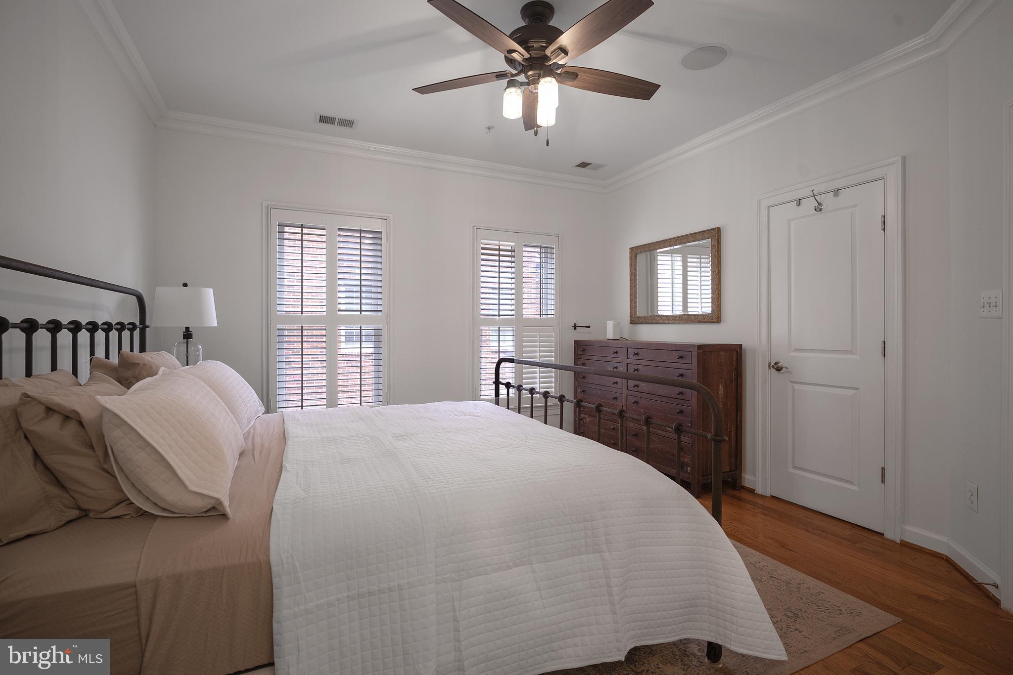 CHATHAM SQUARE - Residential