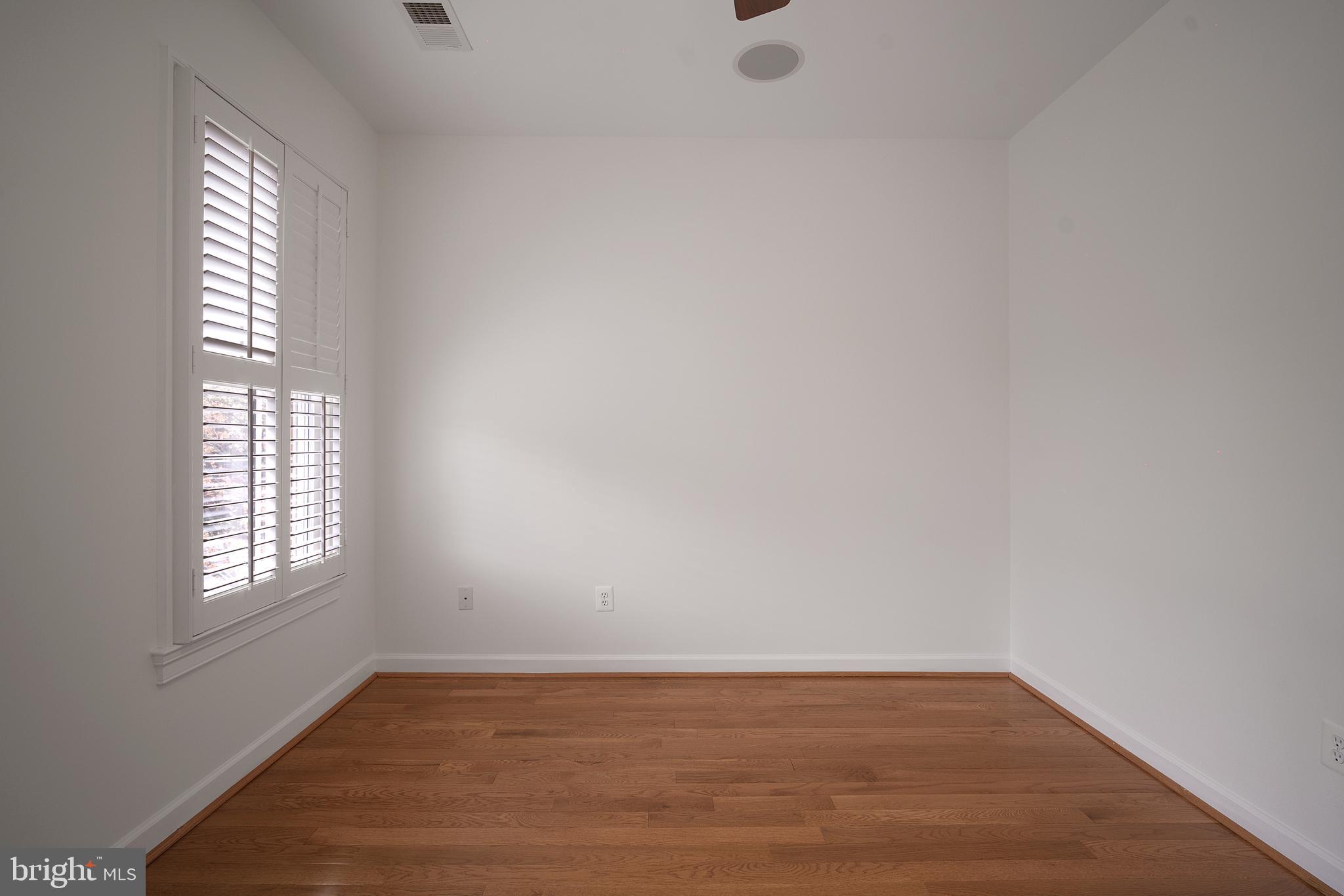 CHATHAM SQUARE - Residential