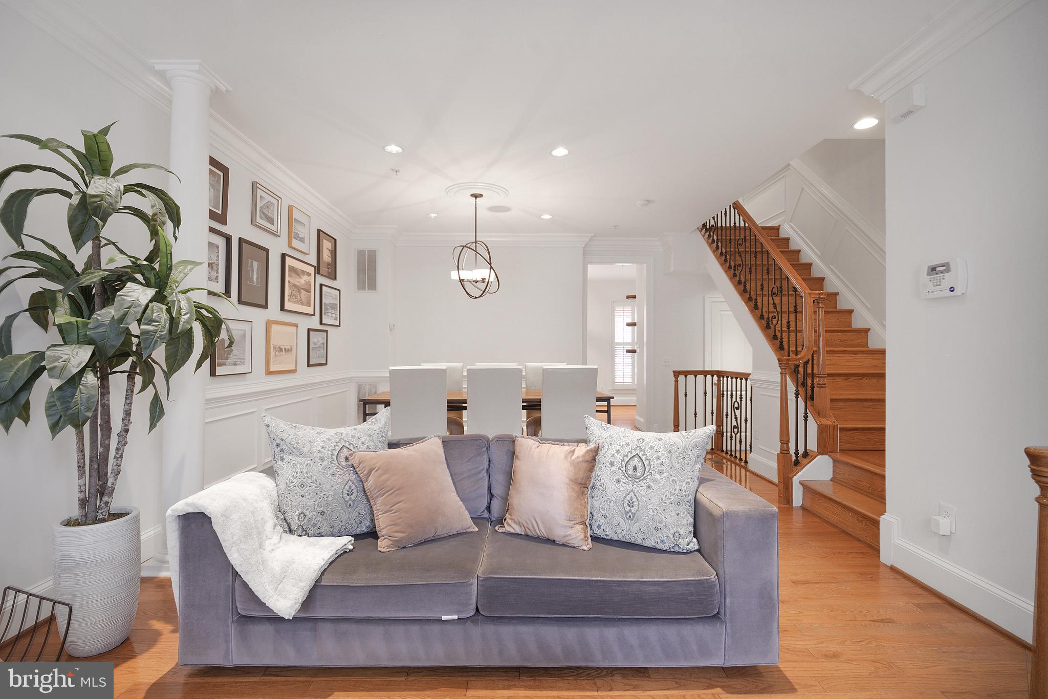 CHATHAM SQUARE - Residential