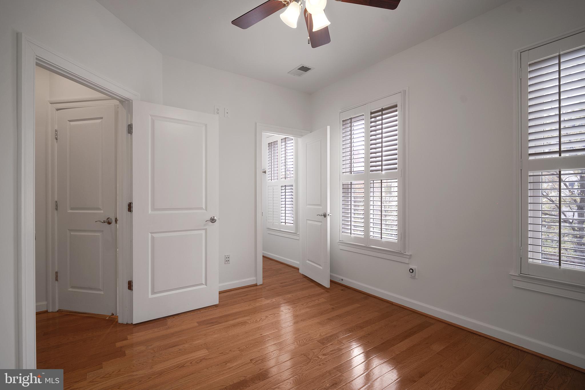 CHATHAM SQUARE - Residential