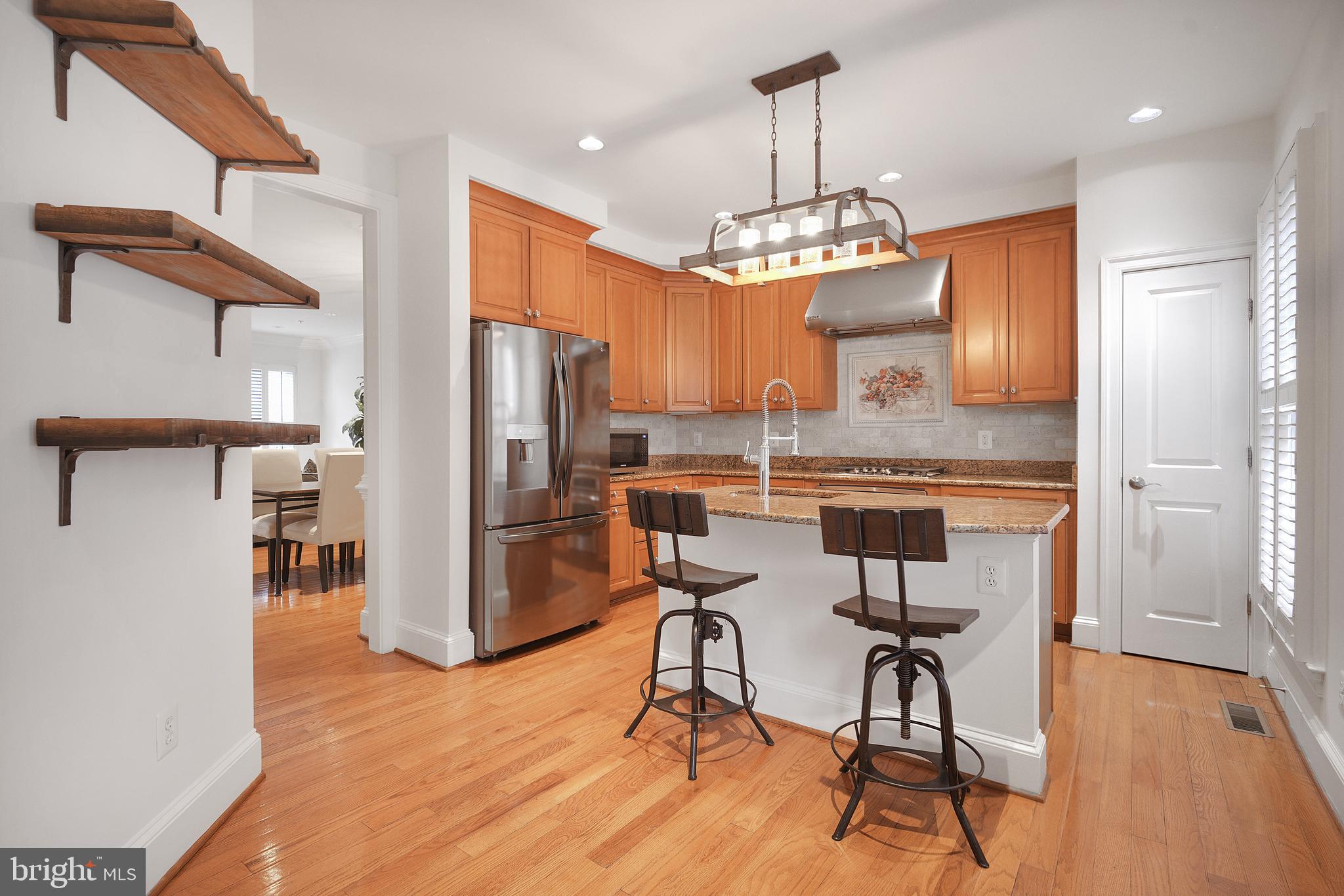 CHATHAM SQUARE - Residential