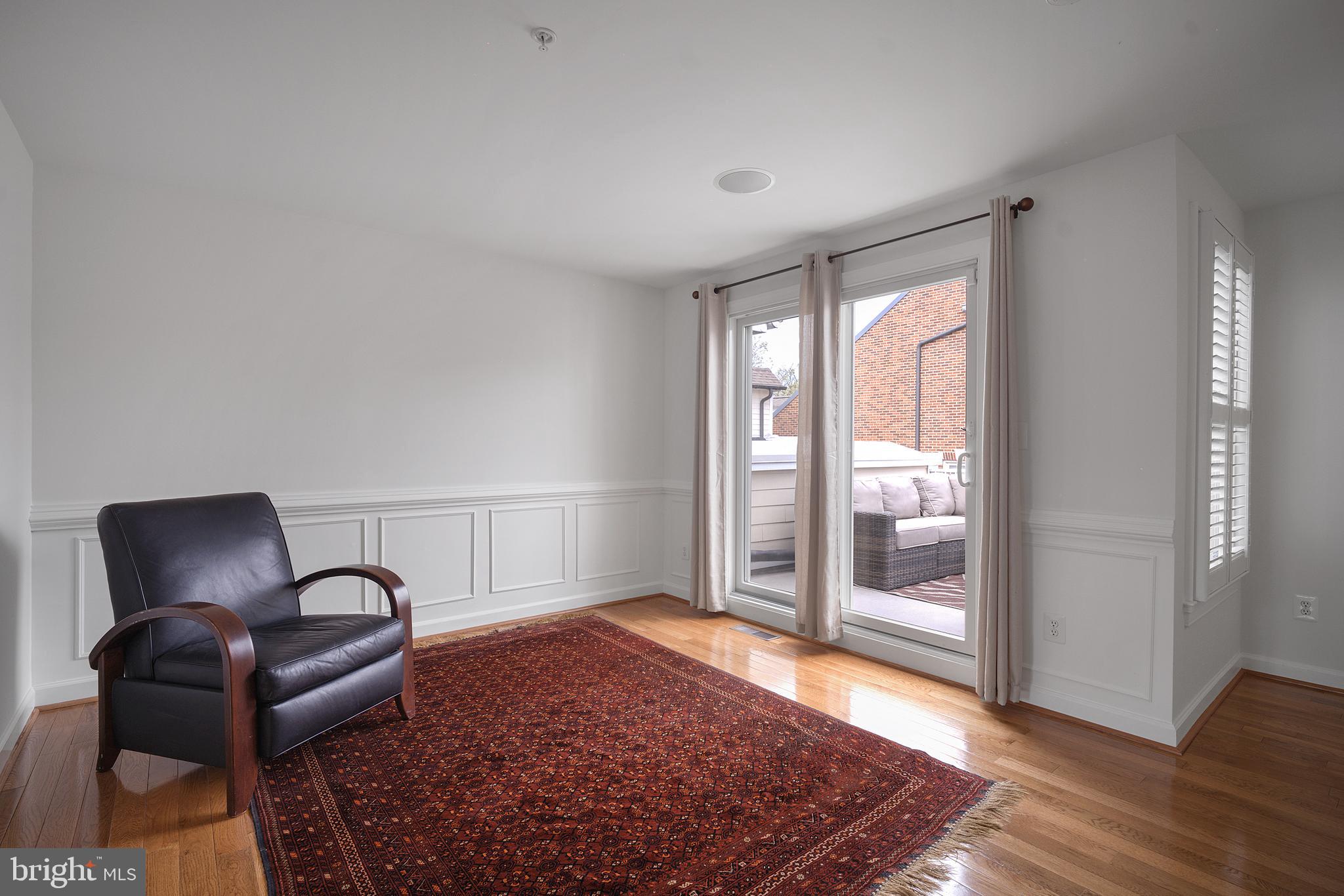 CHATHAM SQUARE - Residential