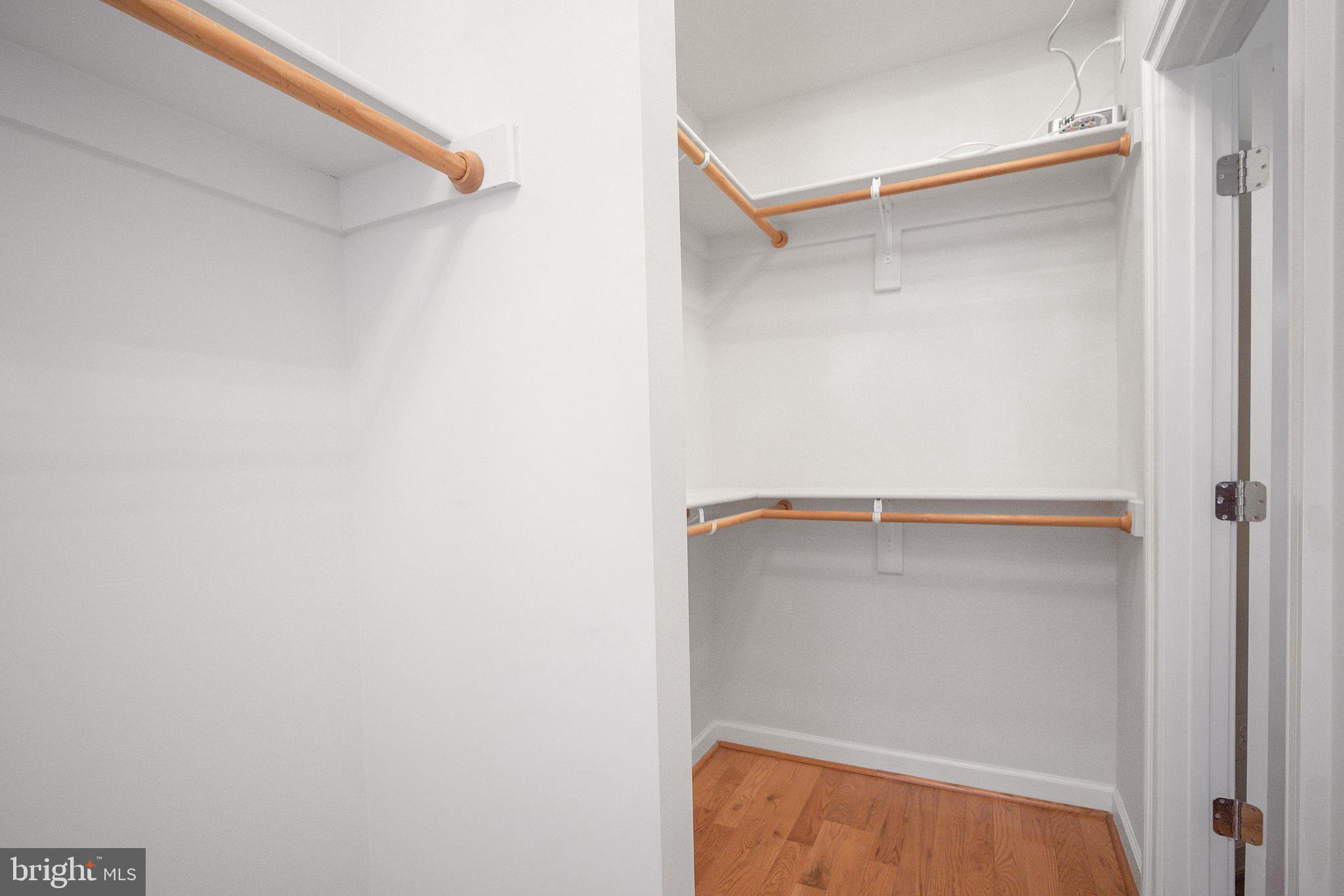 CHATHAM SQUARE - Residential