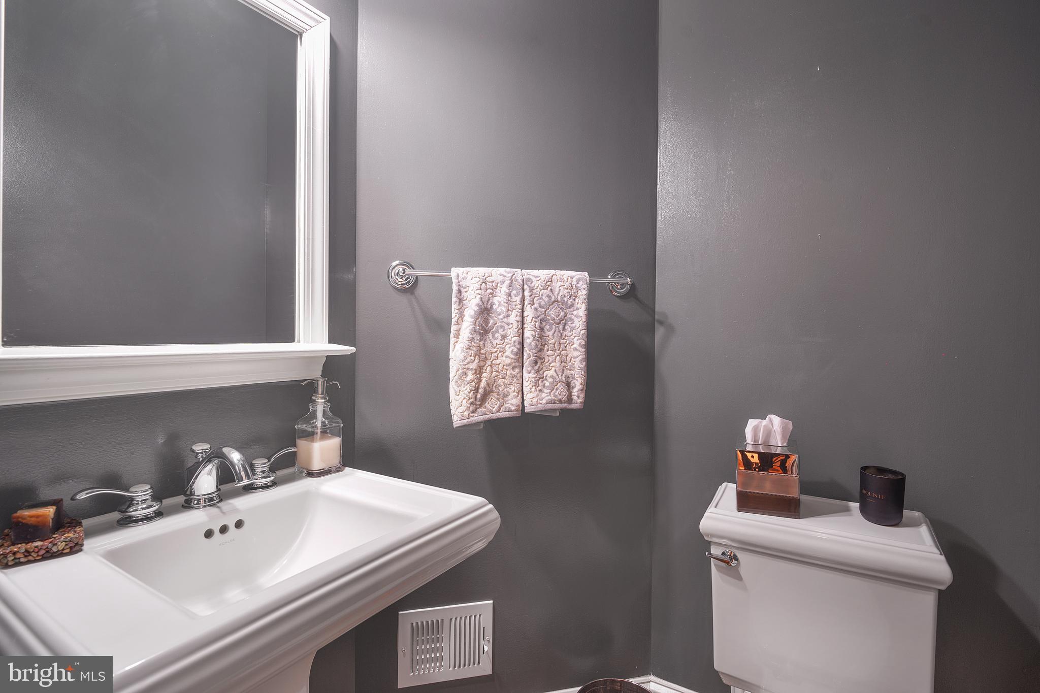 CHATHAM SQUARE - Residential