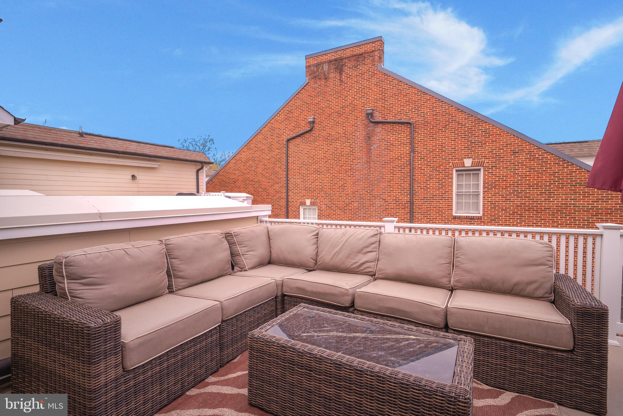 CHATHAM SQUARE - Residential