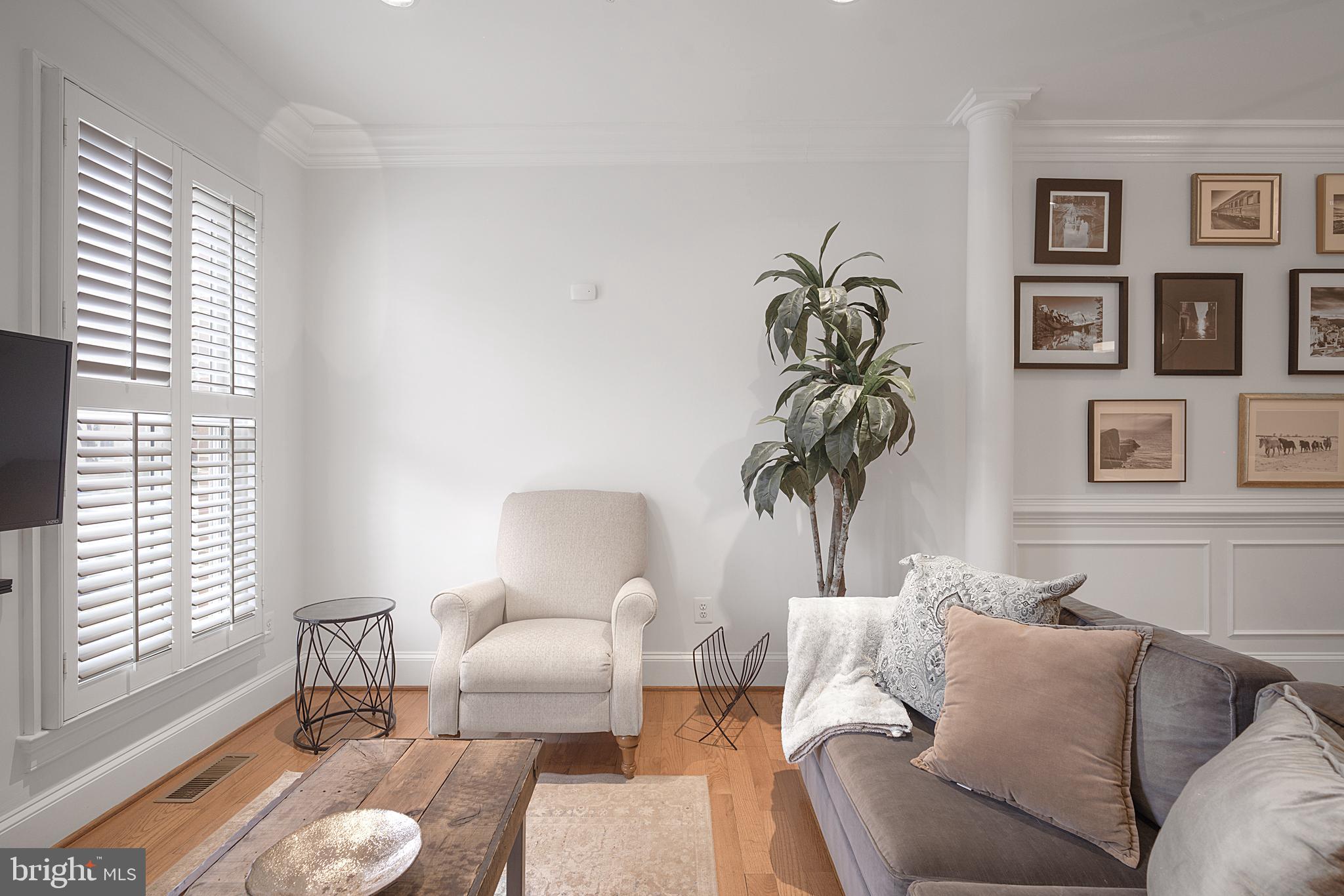 CHATHAM SQUARE - Residential