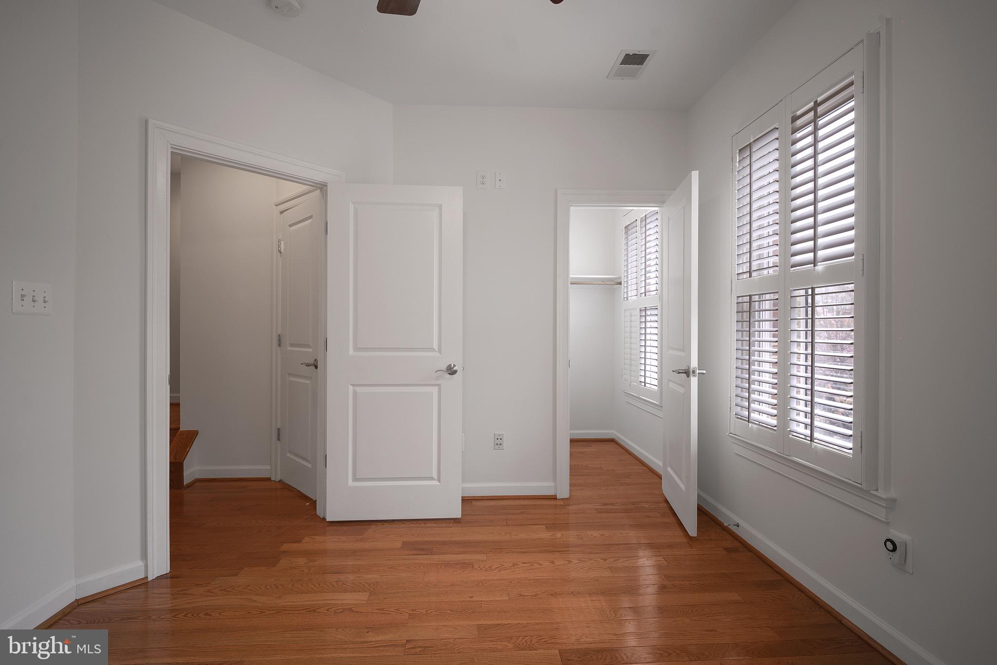 CHATHAM SQUARE - Residential