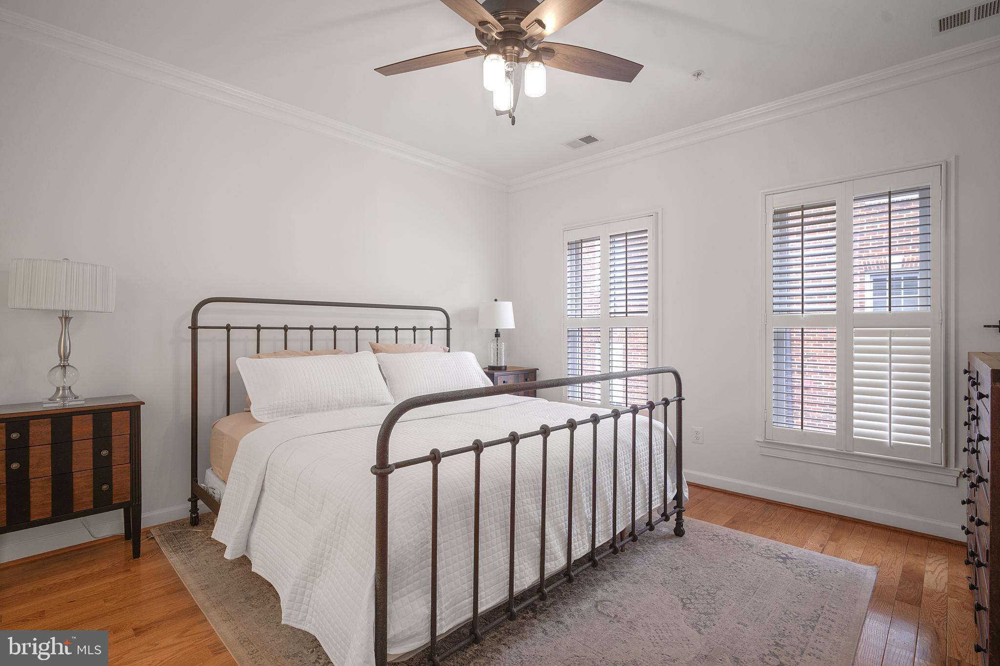 CHATHAM SQUARE - Residential