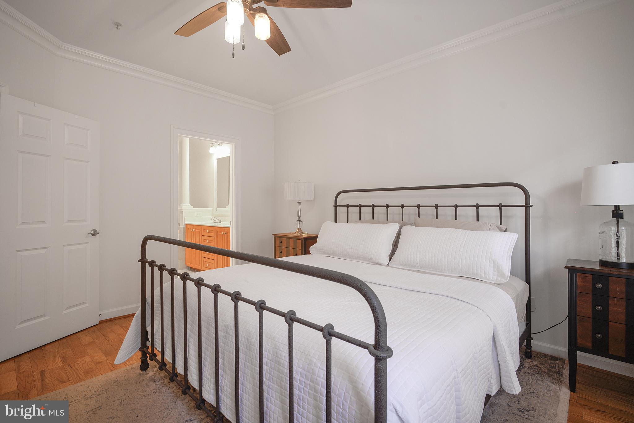 CHATHAM SQUARE - Residential