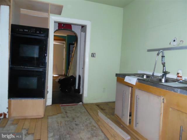 EDMONDSON VIILLAGE - Residential