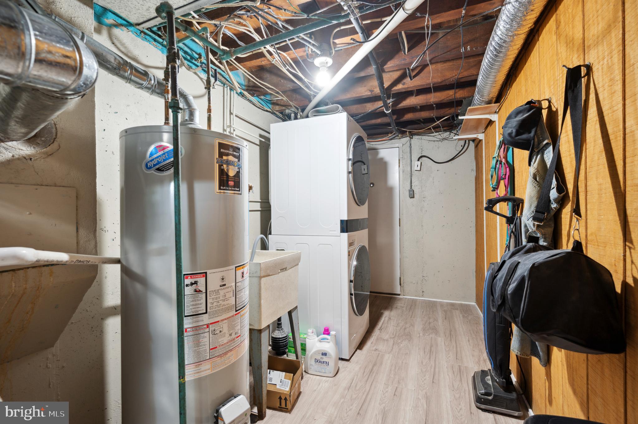 ROXBOROUGH - Residential