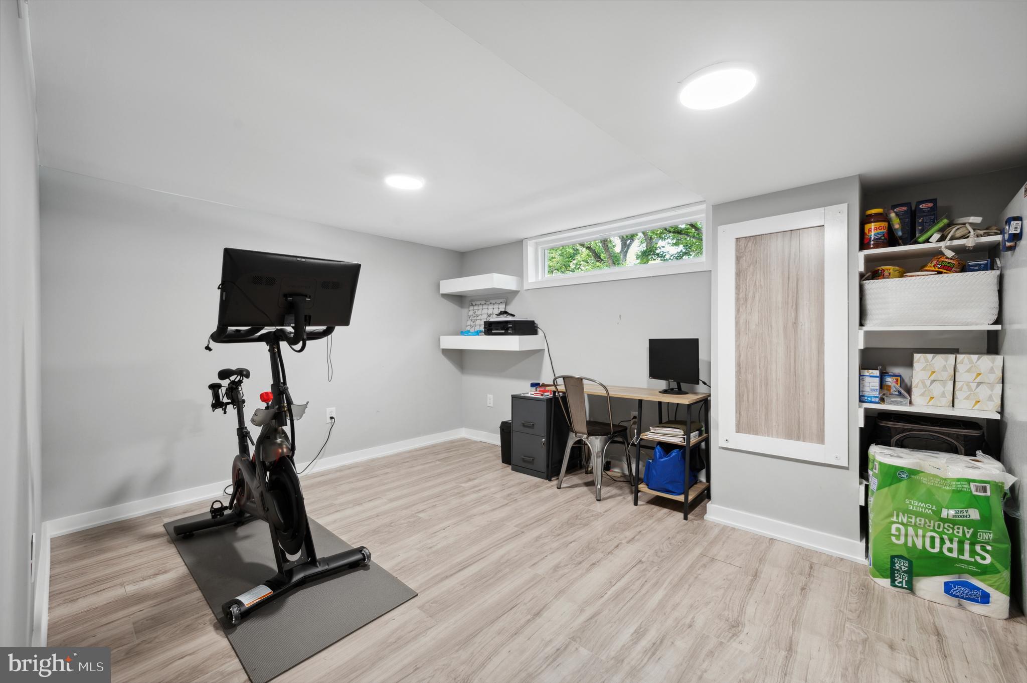 ROXBOROUGH - Residential