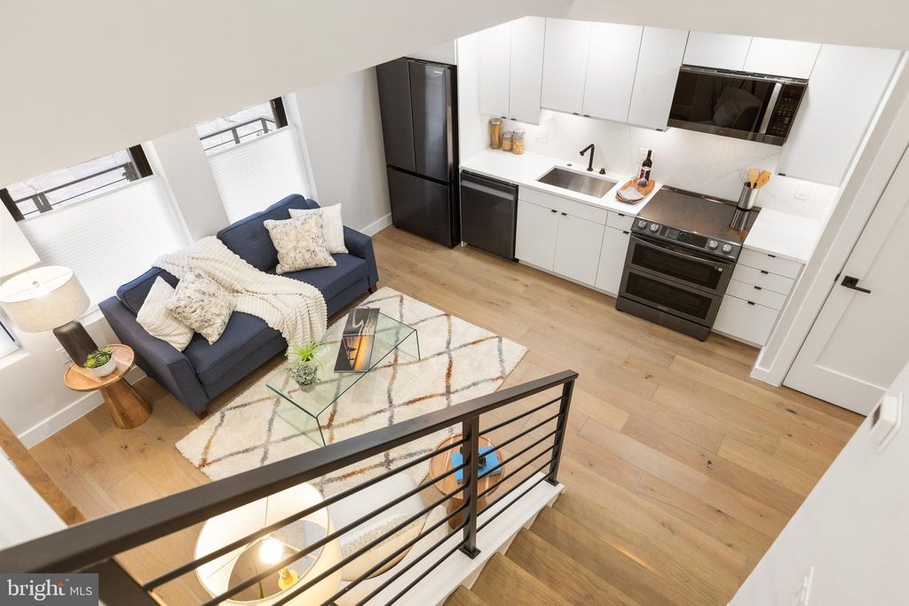 Photo of 1208 M Street NW #12, WASHINGTON, DC 20005 (MLS # DCDC2244240)