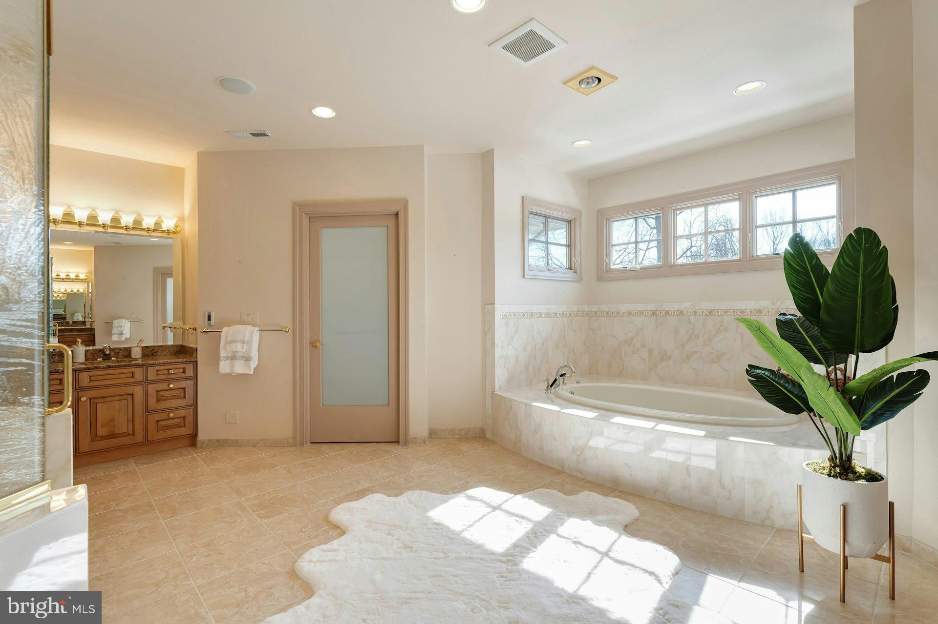 BEACON HILL - Residential