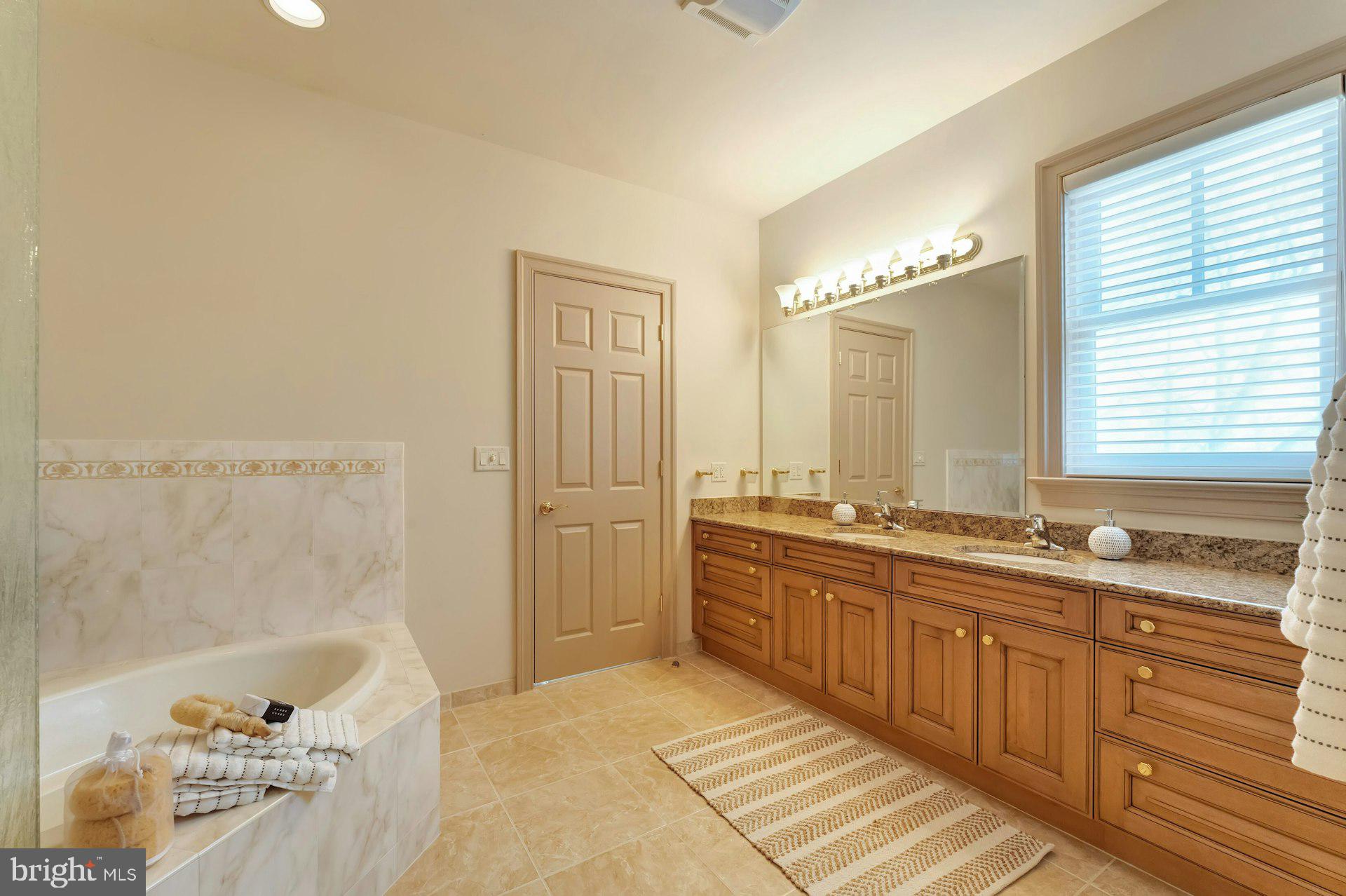 BEACON HILL - Residential