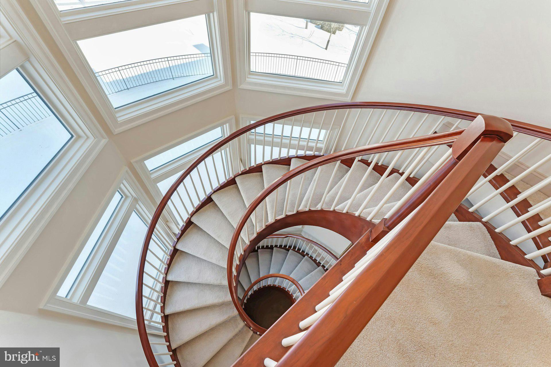 BEACON HILL - Residential