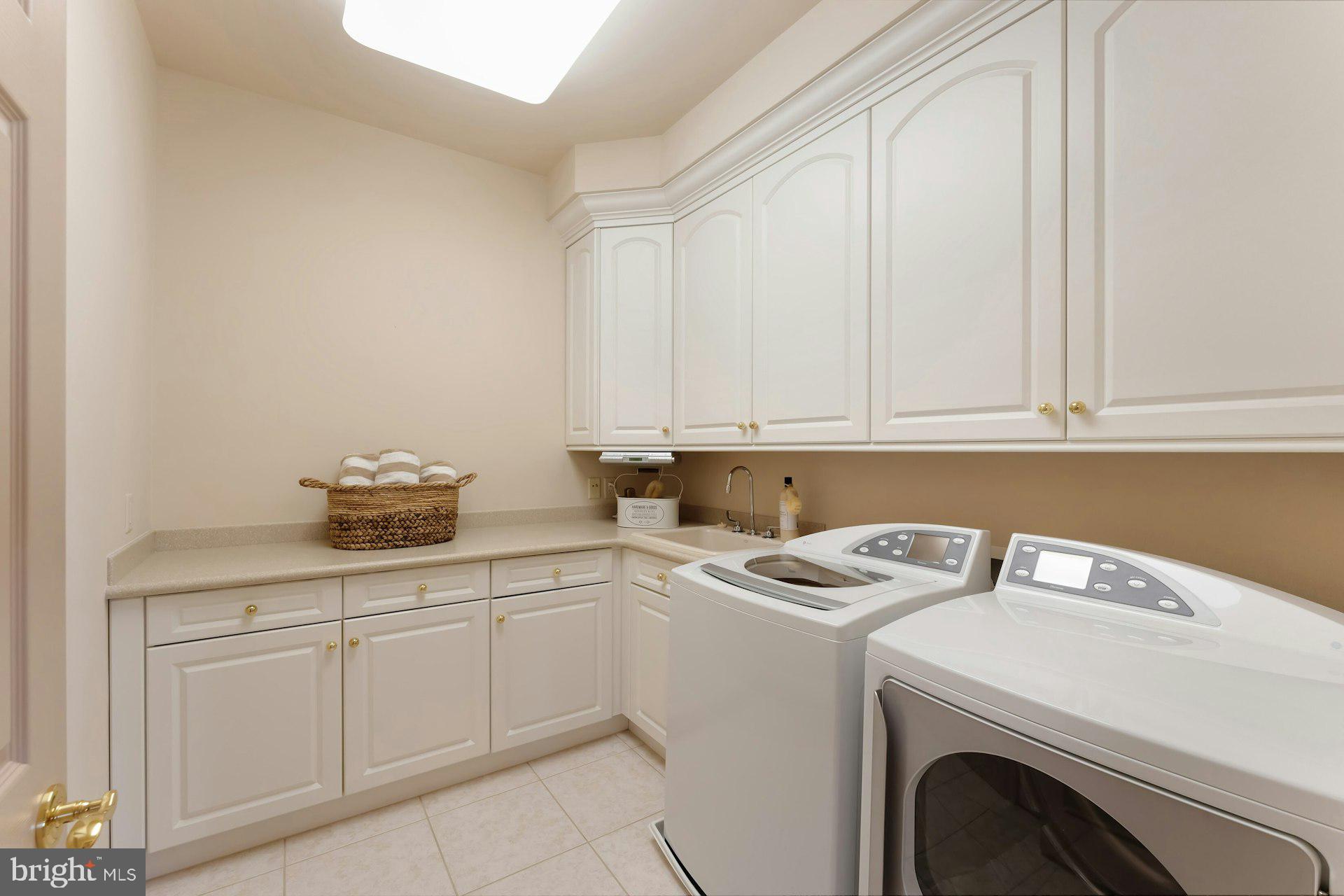 BEACON HILL - Residential