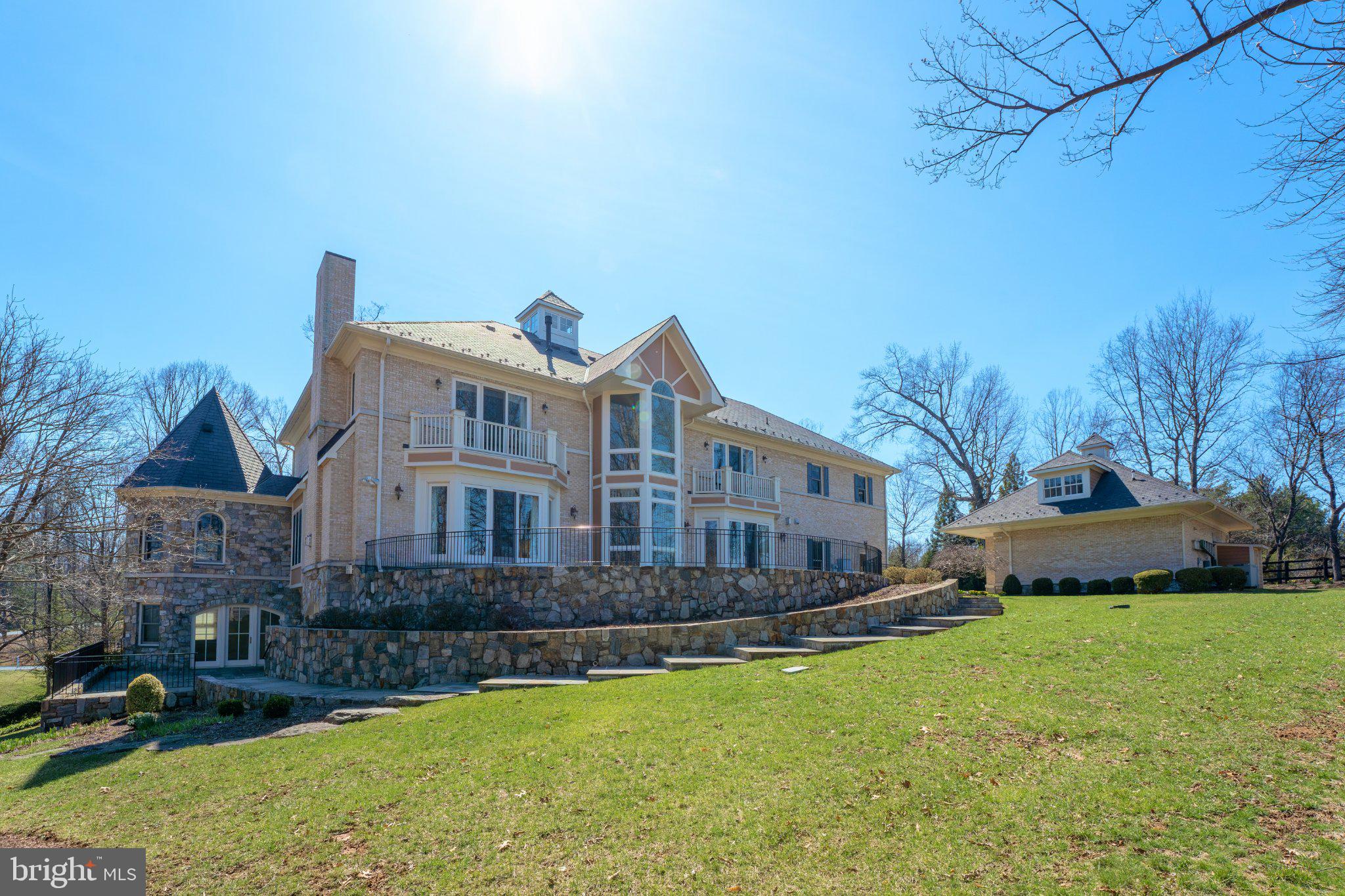 BEACON HILL - Residential