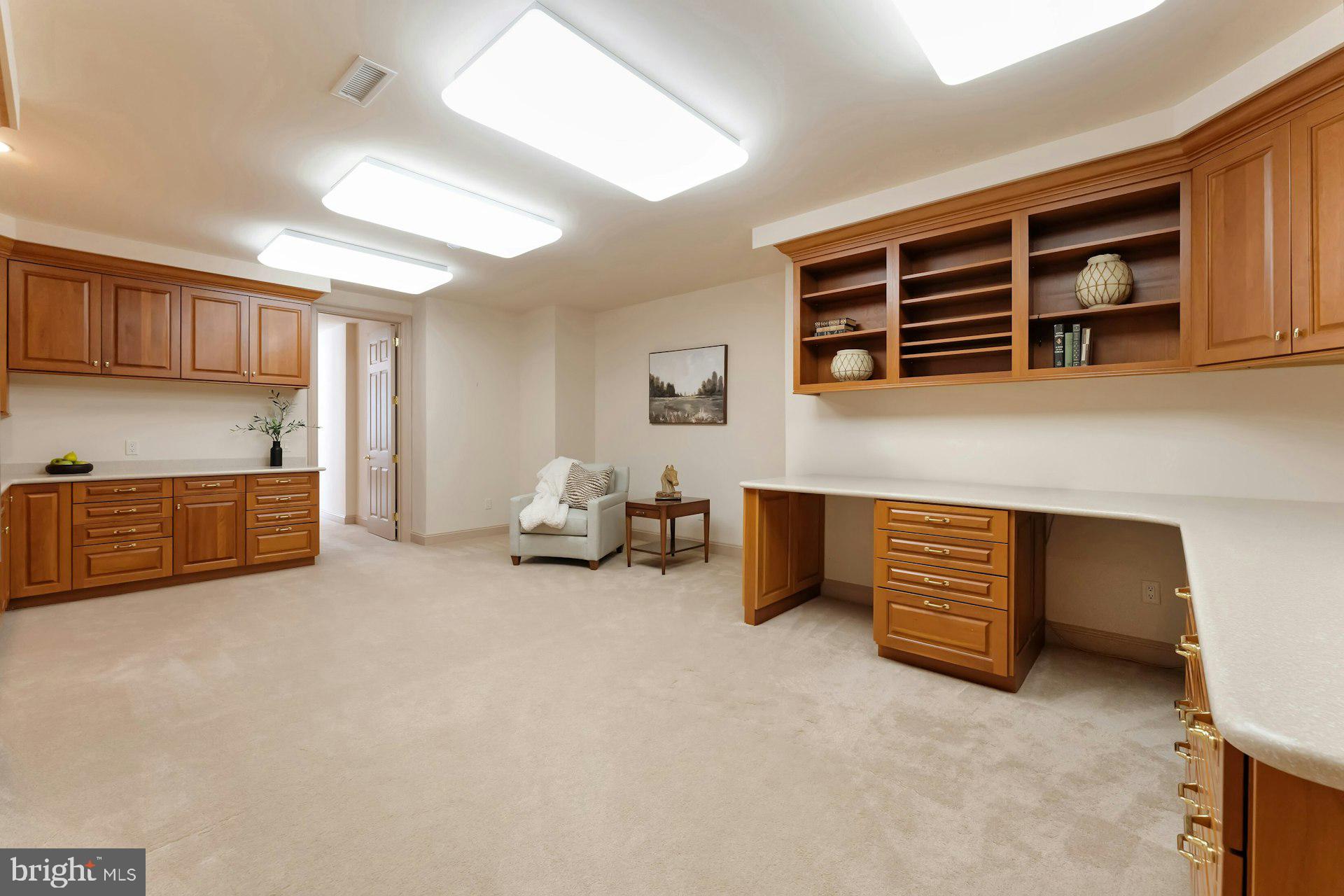 BEACON HILL - Residential