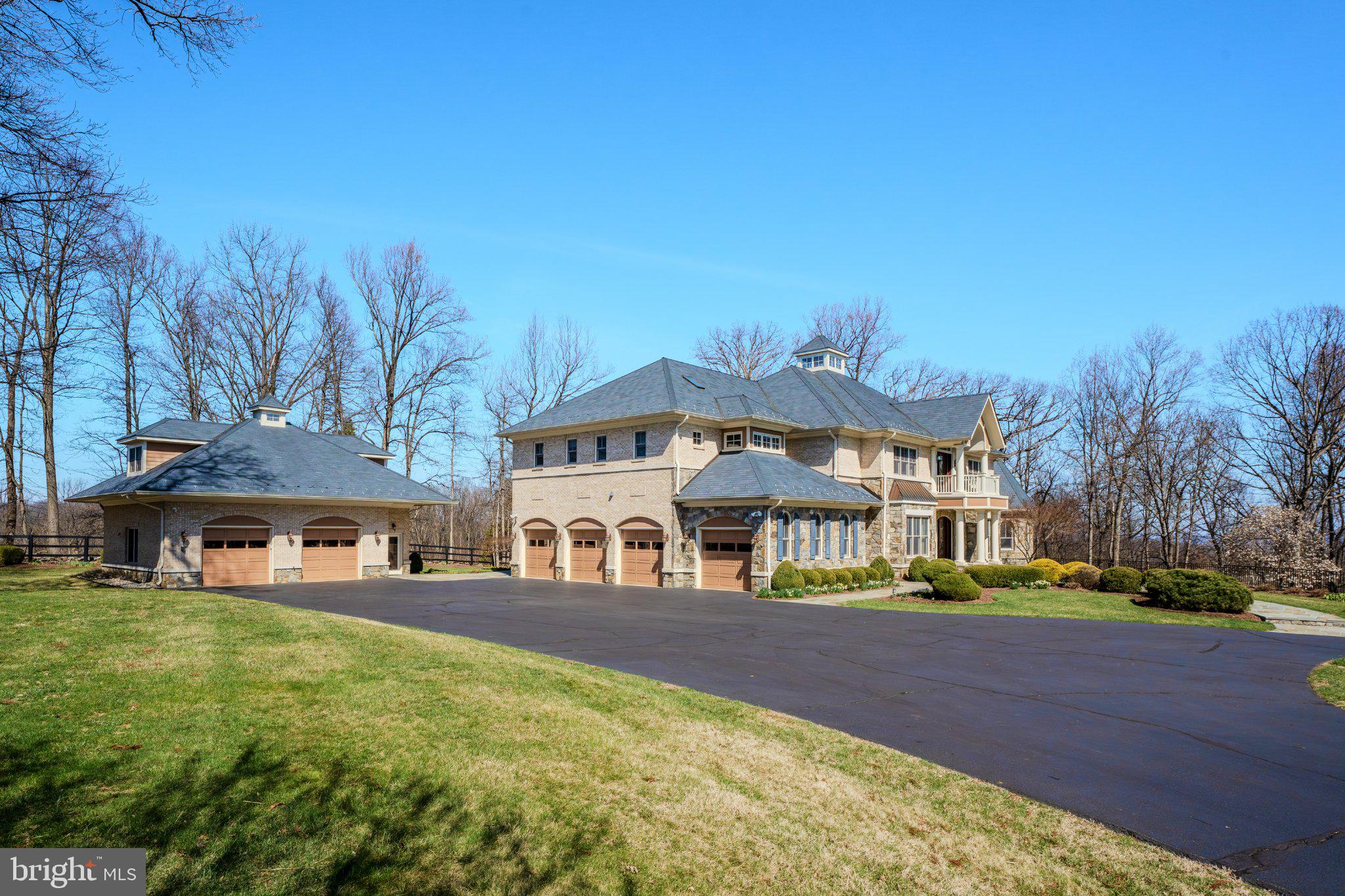 BEACON HILL - Residential